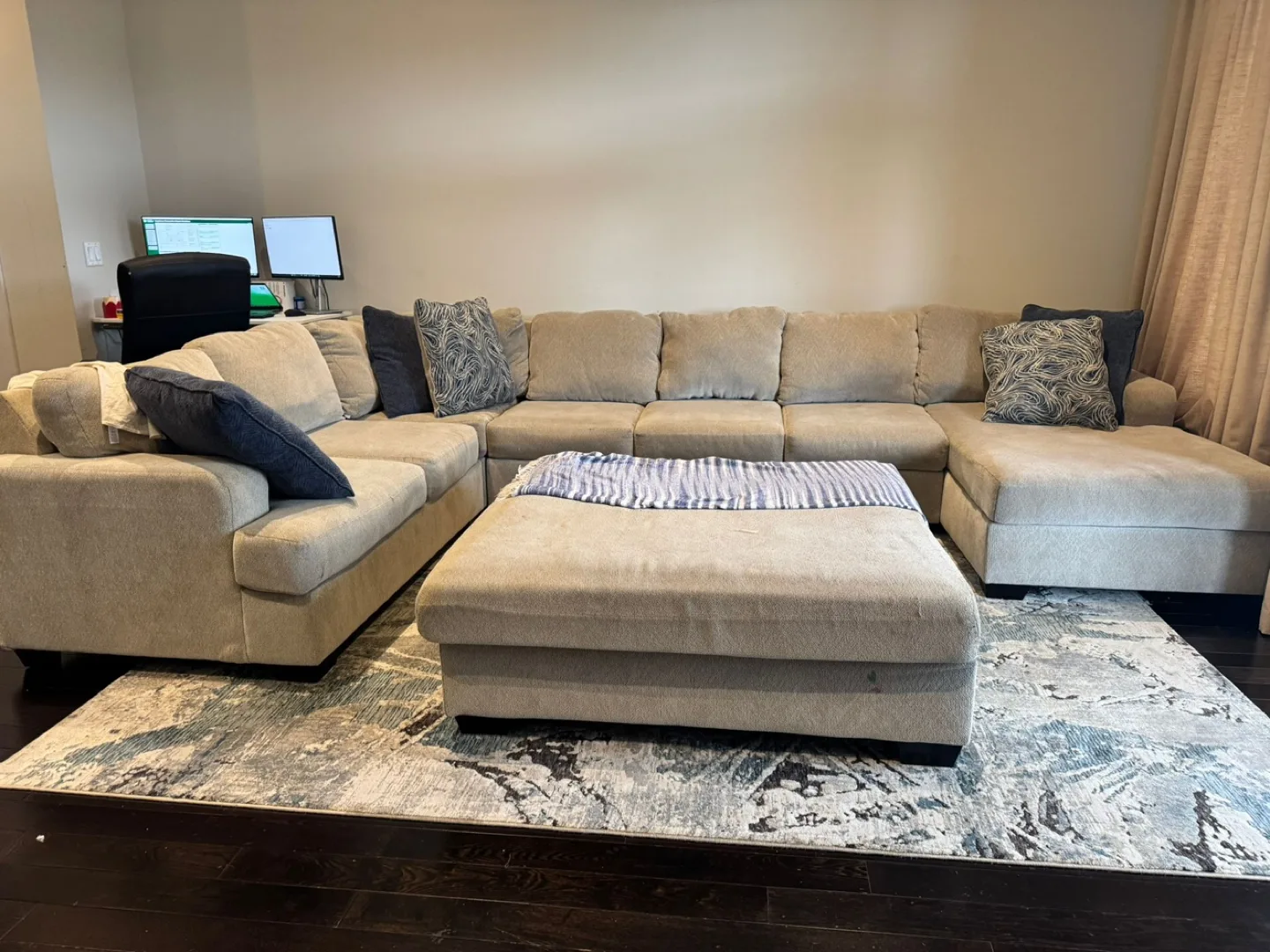 Beige Sectional Sofa with Ottoman image indicator(9)