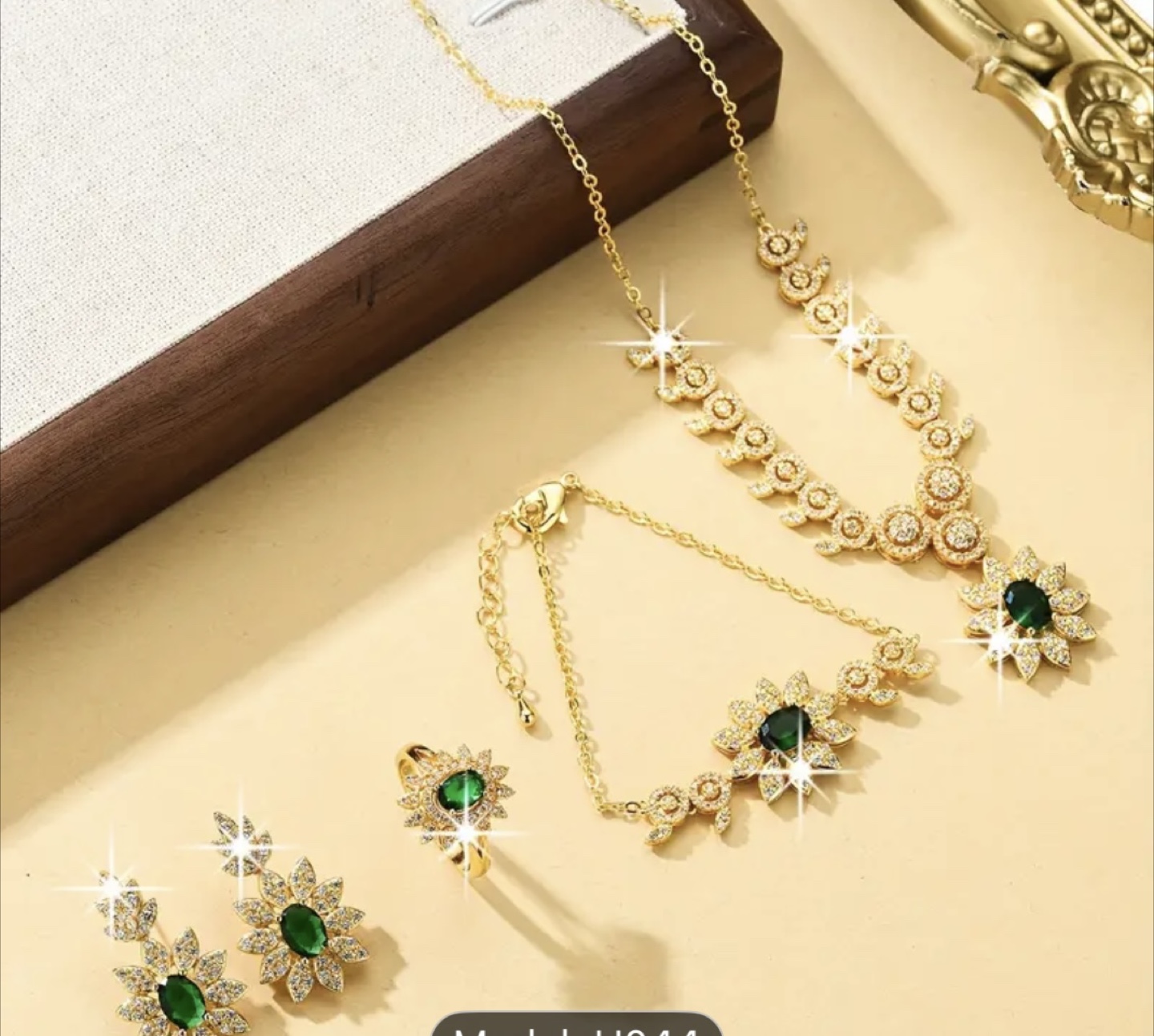 Jewellery Set - Necklace, Bracelet, Ring, Earrings