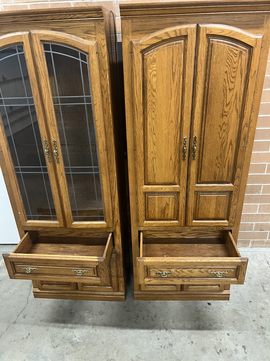 Matching Oak Display Cabinets - photo 5