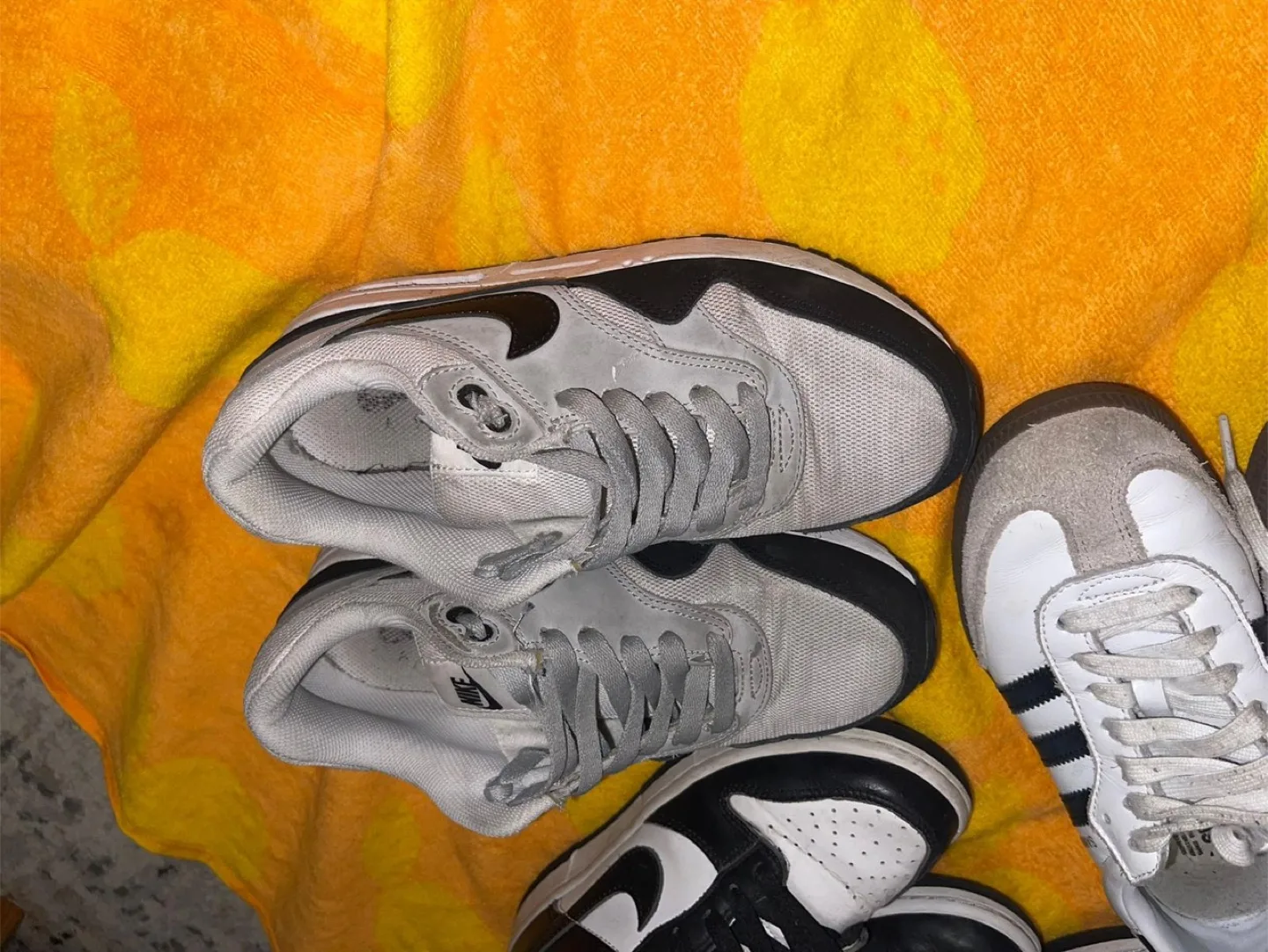 Adidas Samba & Nike Dunk & Air Max 1 Shoes image indicator(8)