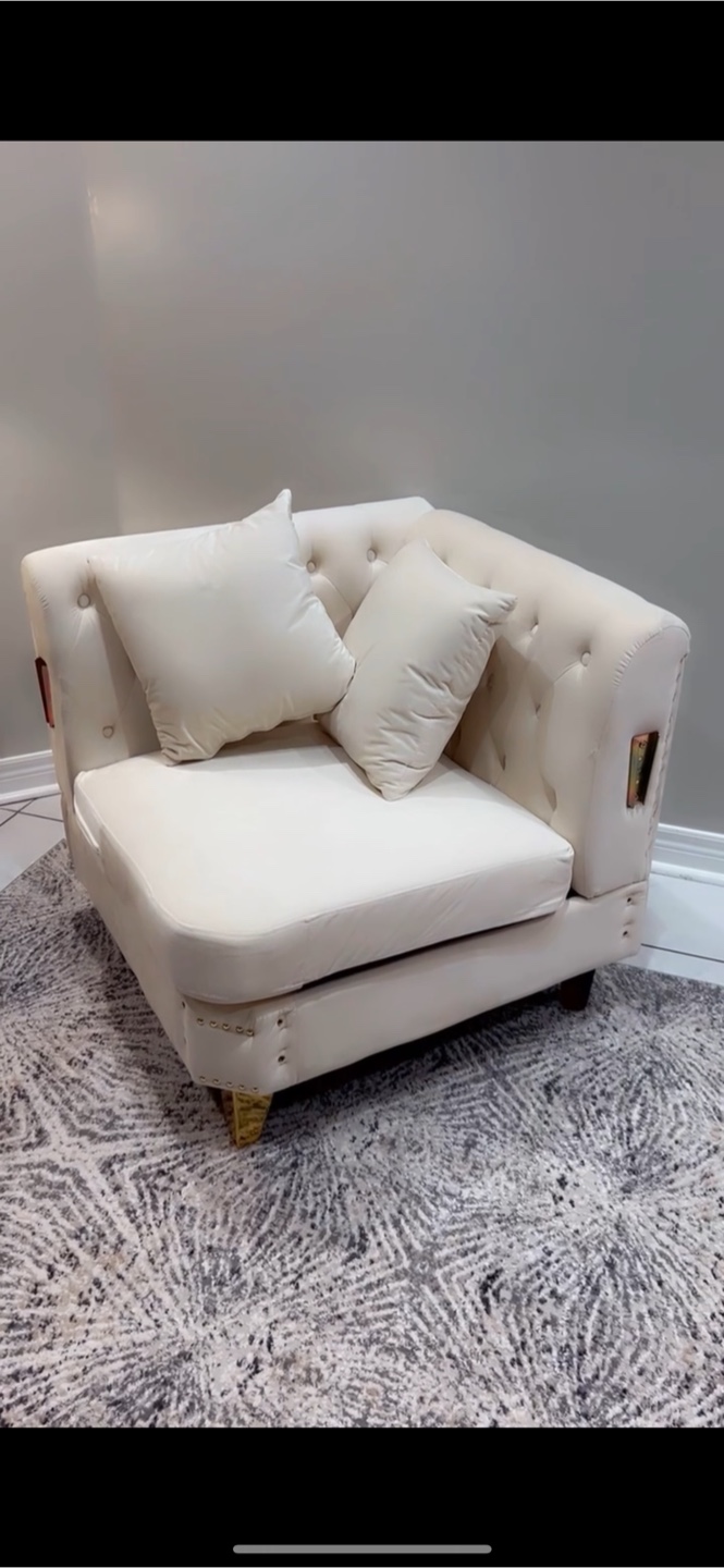 Corner sofa with cushions.    ( pickup only ) ( firm ) - photo 4