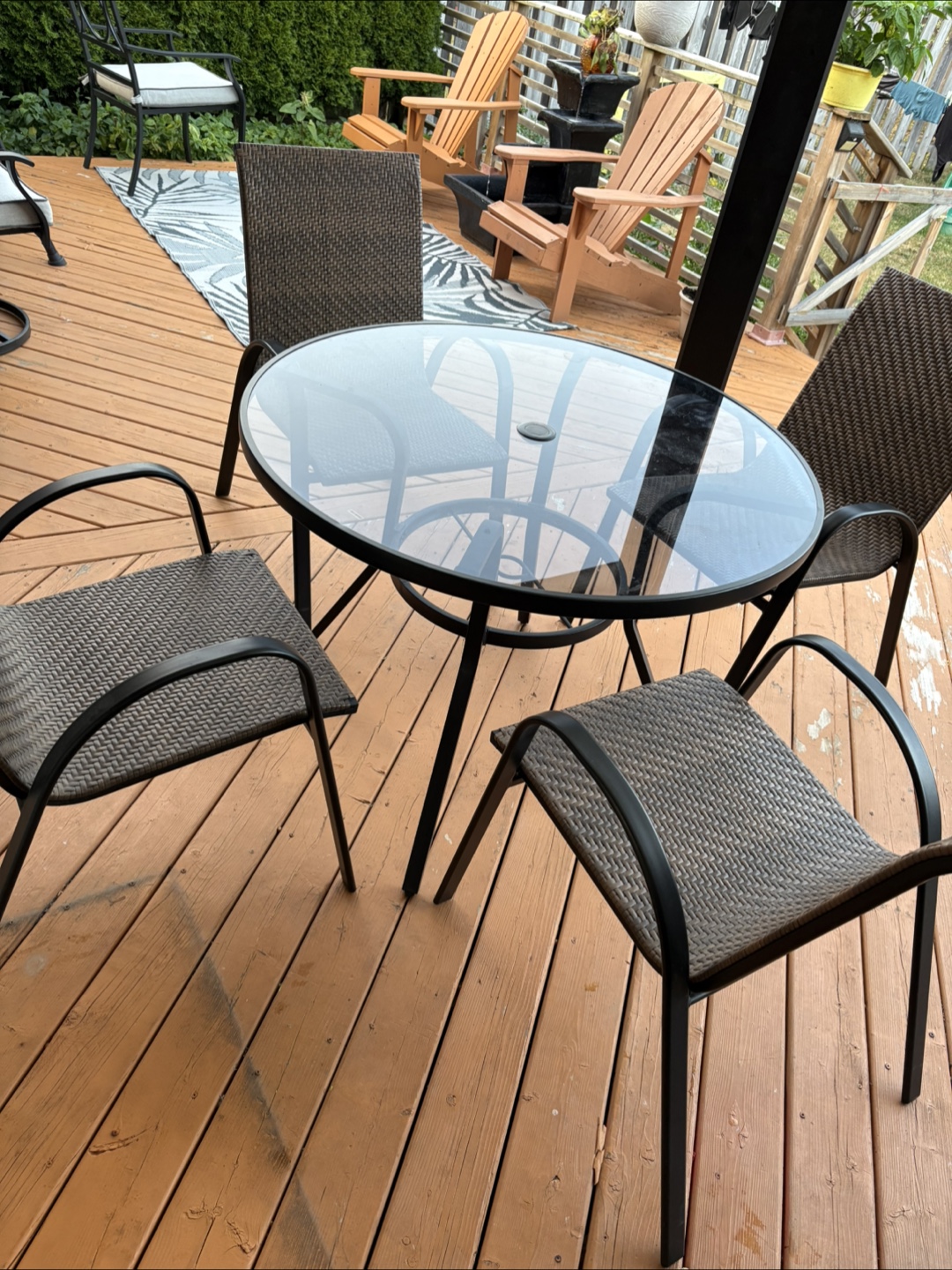 Outdoor Patio Set - Table and 4 Chairs