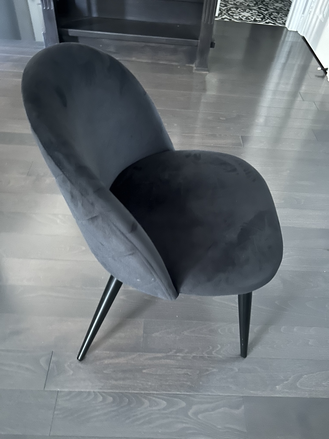 Black Velvet Accent Chair - photo 2