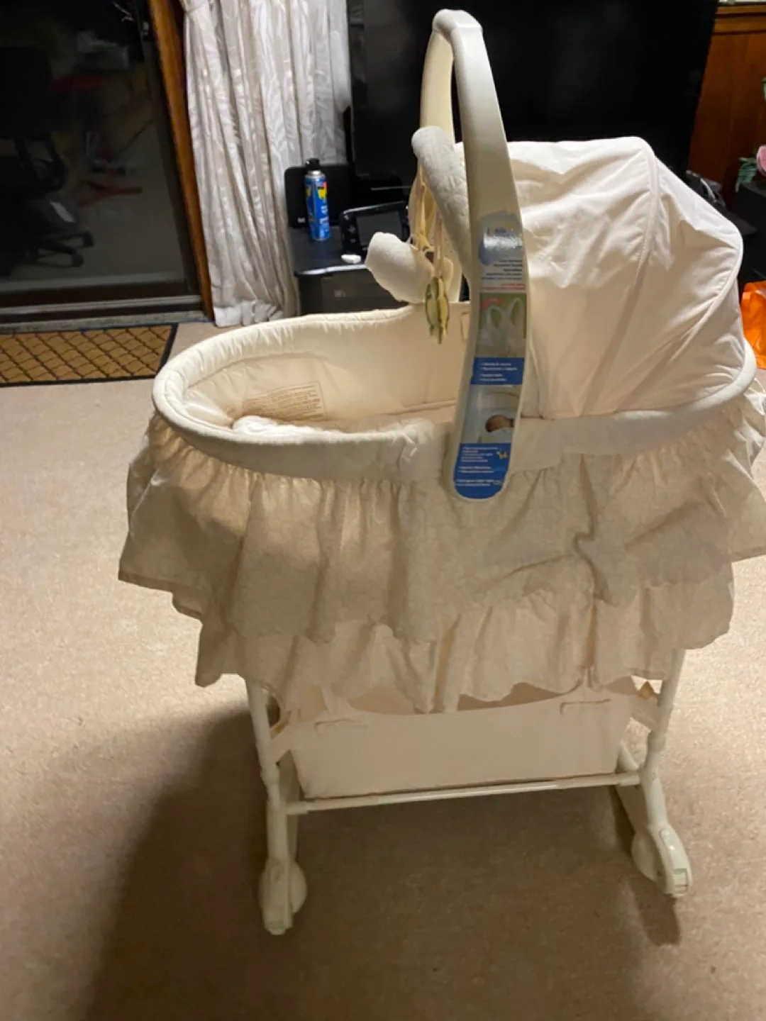 Fisher-Price Cradle 'n Swing - Soothing Bassinet thumbnail
