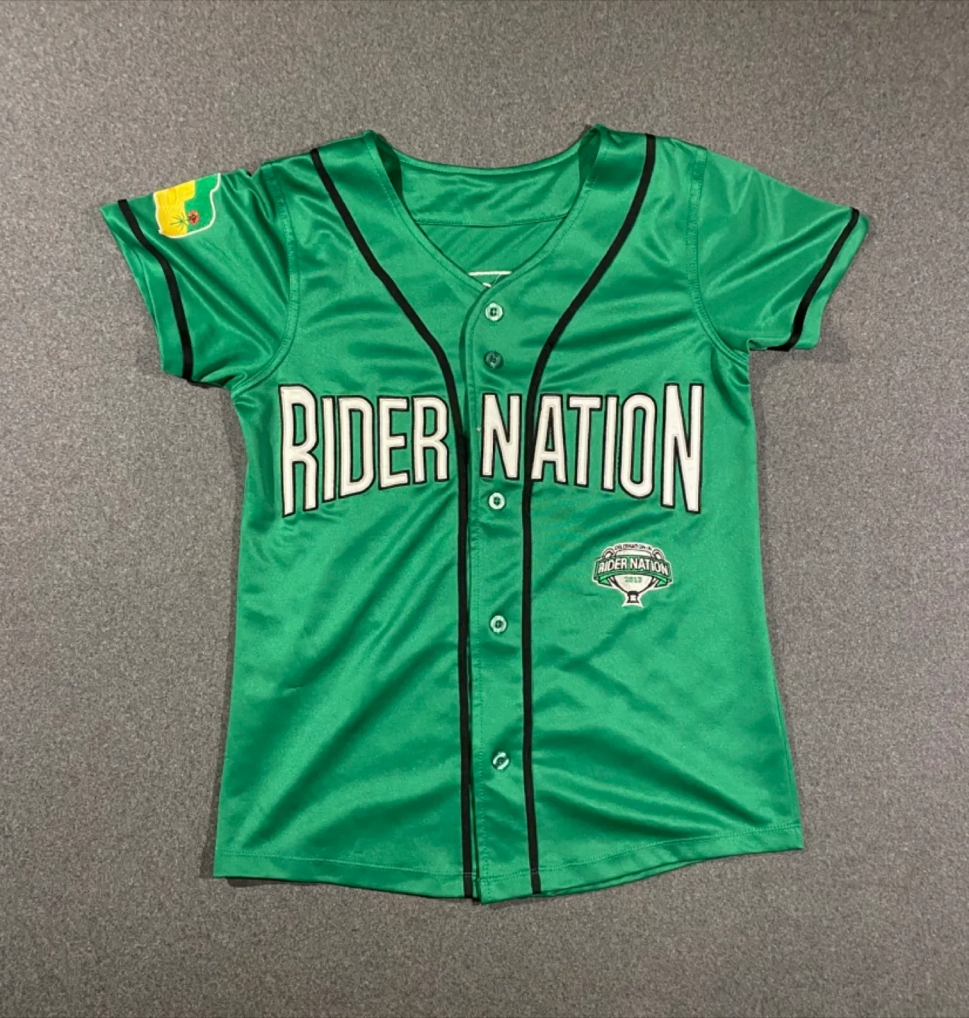 Saskatchewan Roughriders Baseball 2013 Jersey Women’s S - M thumbnail