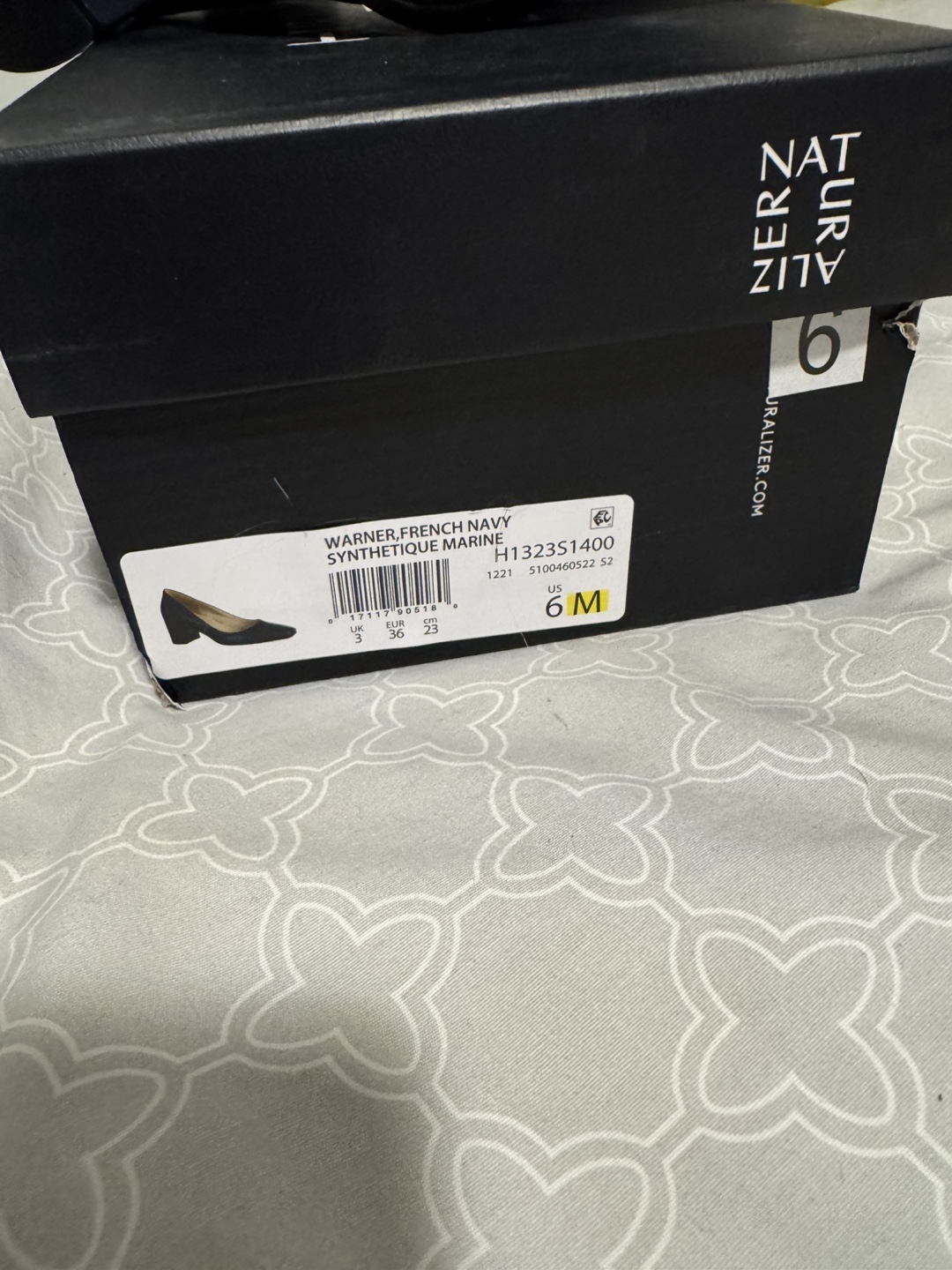 Naturalizer French Navy Pumps - Size 6M - photo 3