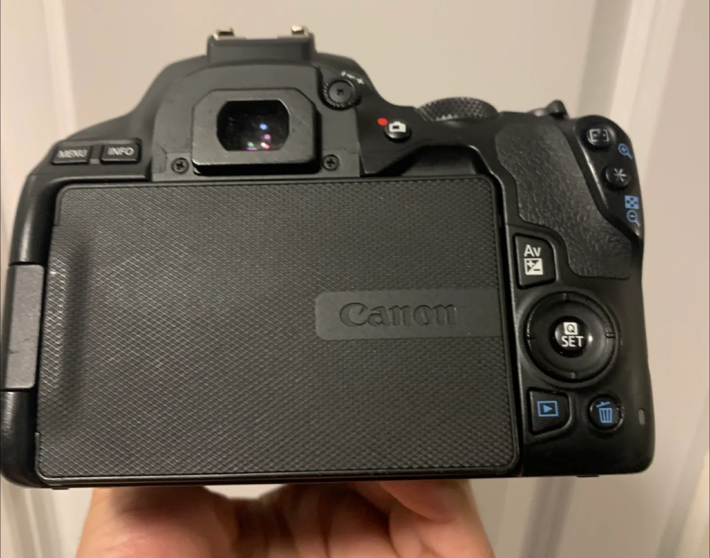 Canon EOS Rebel SL3 DSLR Camera image indicator(5)