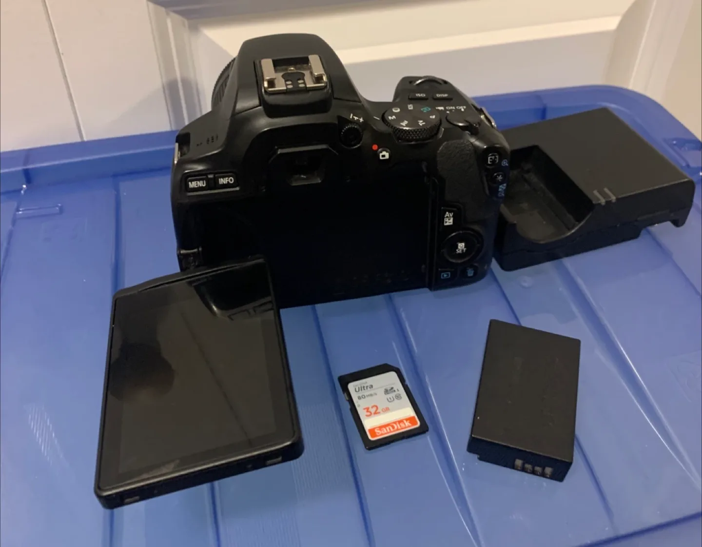 Canon EOS Rebel SL3 DSLR Camera image indicator(10)