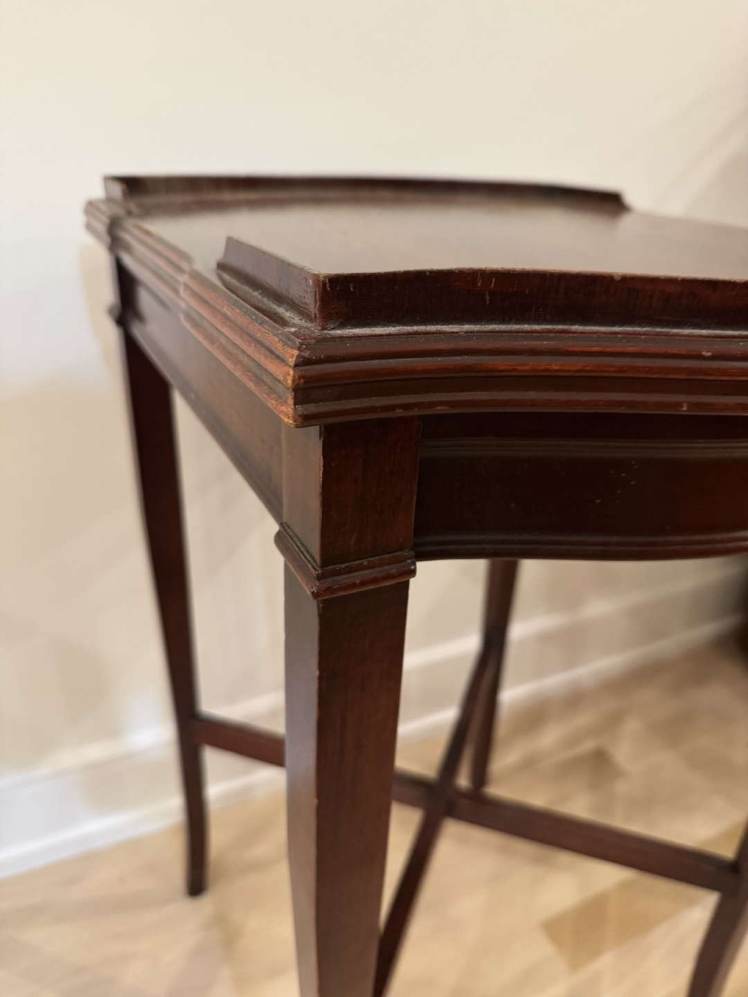 Antique Mahogany Accent Table - photo 3