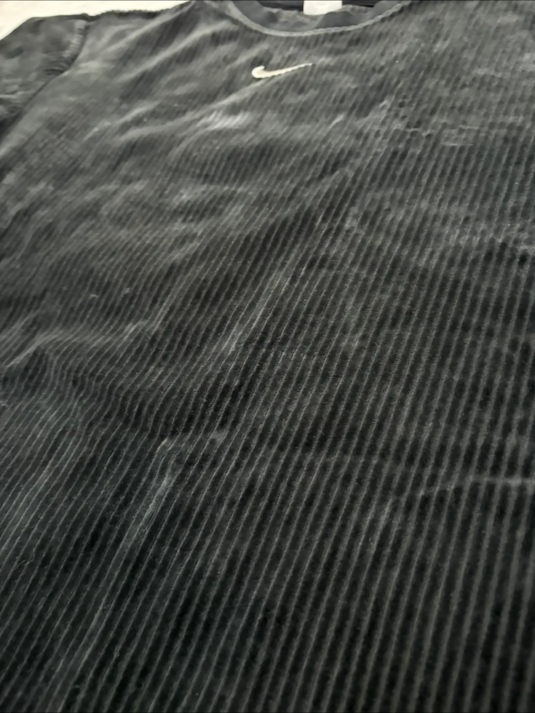 Nike Black Corduroy T-Shirt - Size XS image indicator(4)