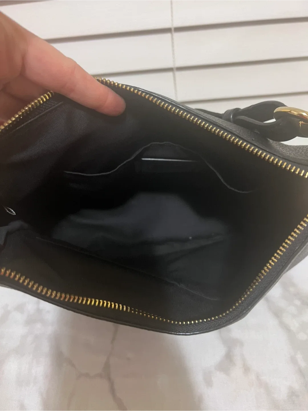 Coach Black Leather Hobo Bag image indicator(7)
