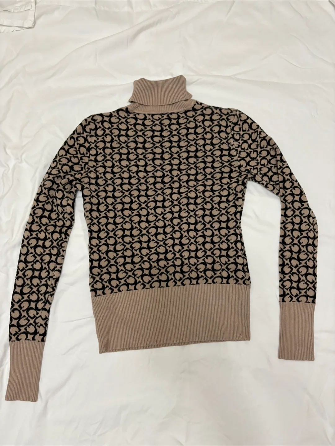 Guess Los Angeles Turtleneck Sweater - Size S image indicator(2)