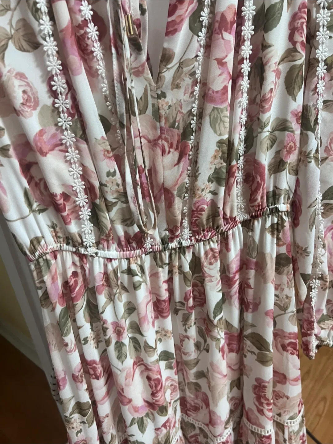 Ever New Melbourne Floral Dress Size AUS 4 / USA 0 image indicator(3)