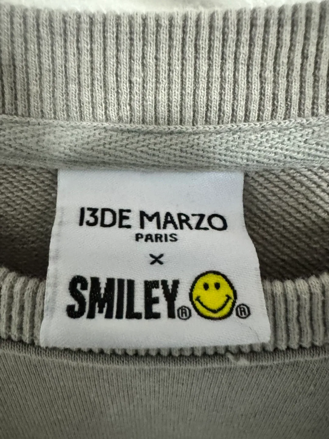 13 De Marzo Paris x Smiley Crewneck image indicator(3)