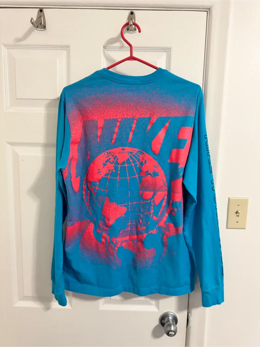 Nike Worldwide L/S Tee - Blue, Size L image indicator(5)