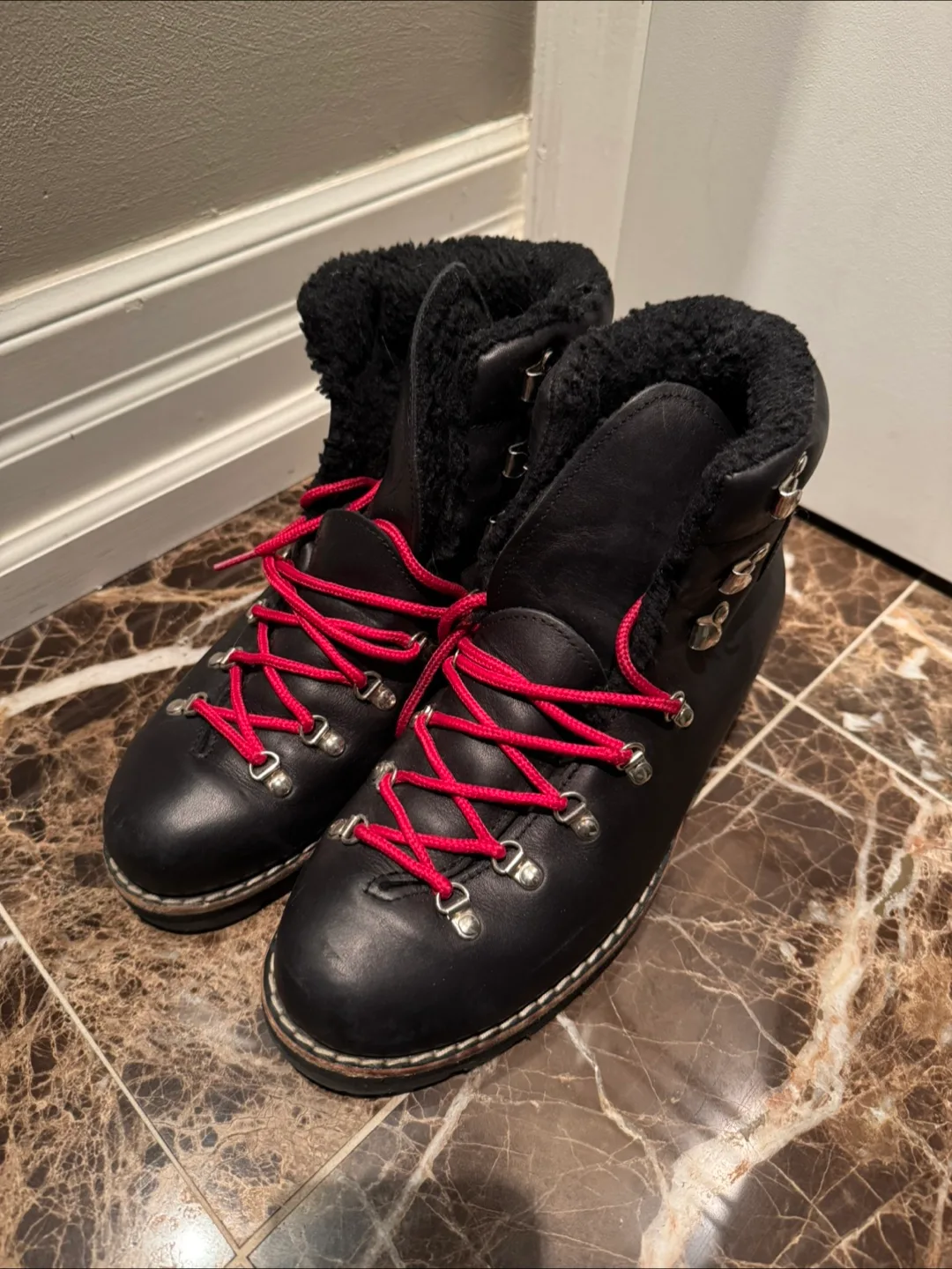 Make an OFFER! ROOTS Women's Nordic Winter Boots image indicator(2)