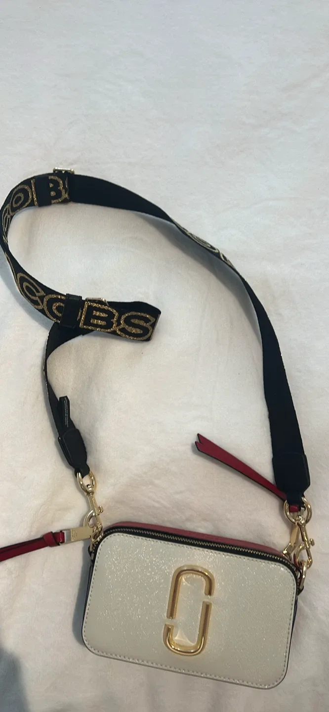 Marc Jacobs Snapshot Small Camera Bag - White image indicator(2)