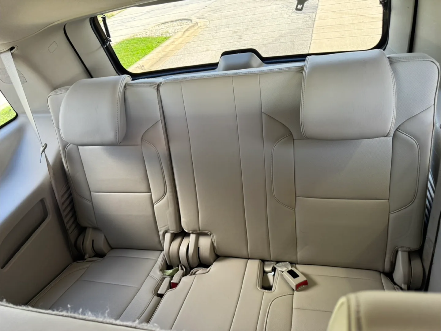 2017 GMC Yukon Denali · Sport Utility 4D image indicator(7)