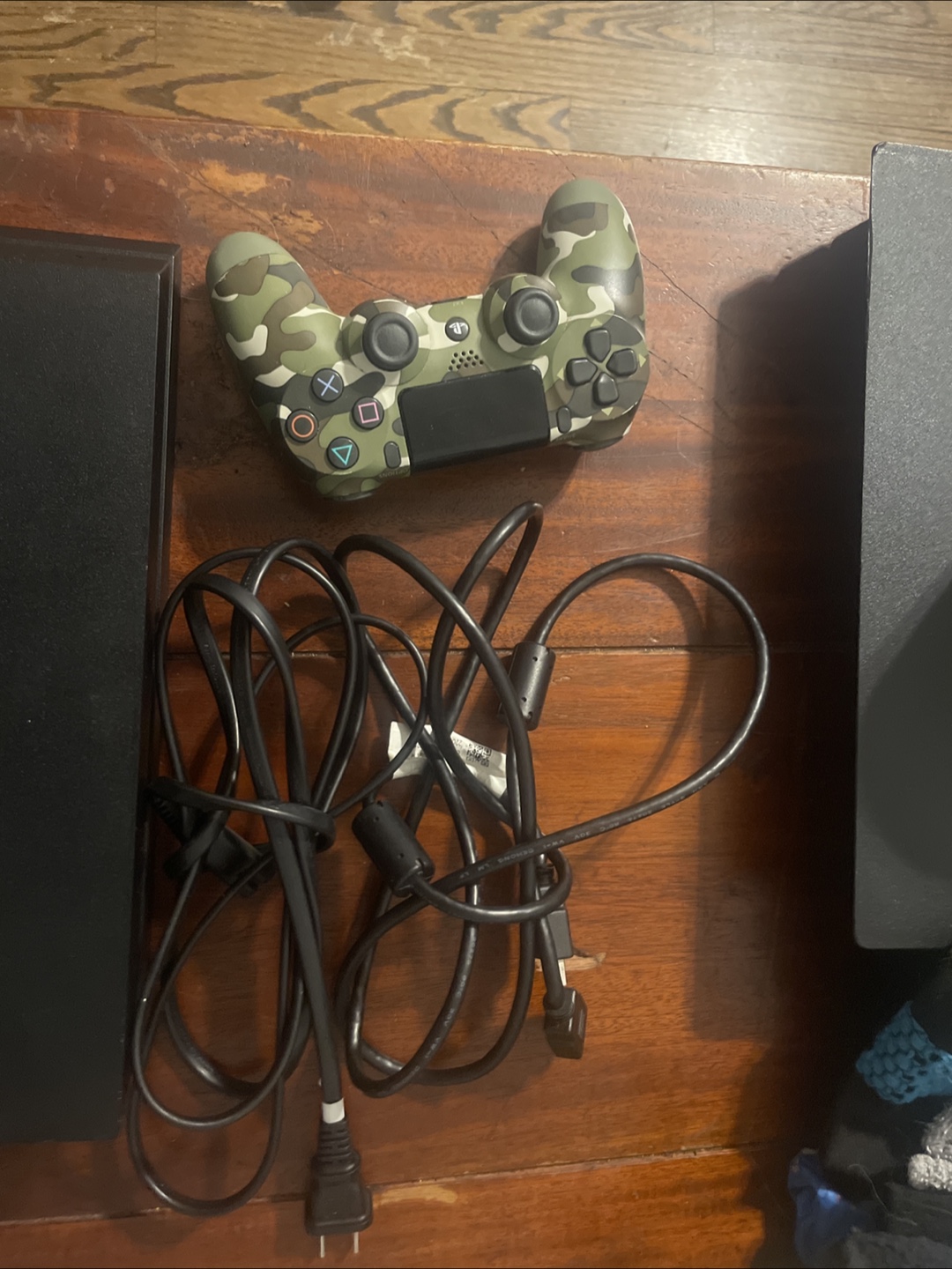 Sony PlayStation 4 with Camo Controller - photo 2