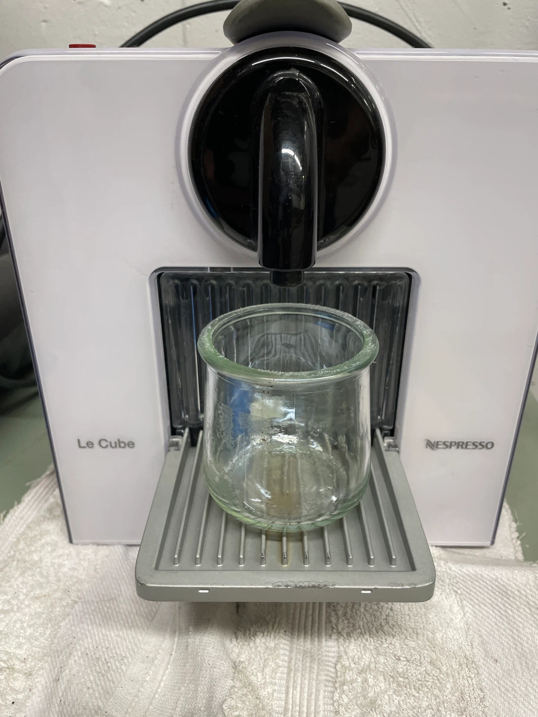 Nespresso Le Cube Coffee Maker - photo 2