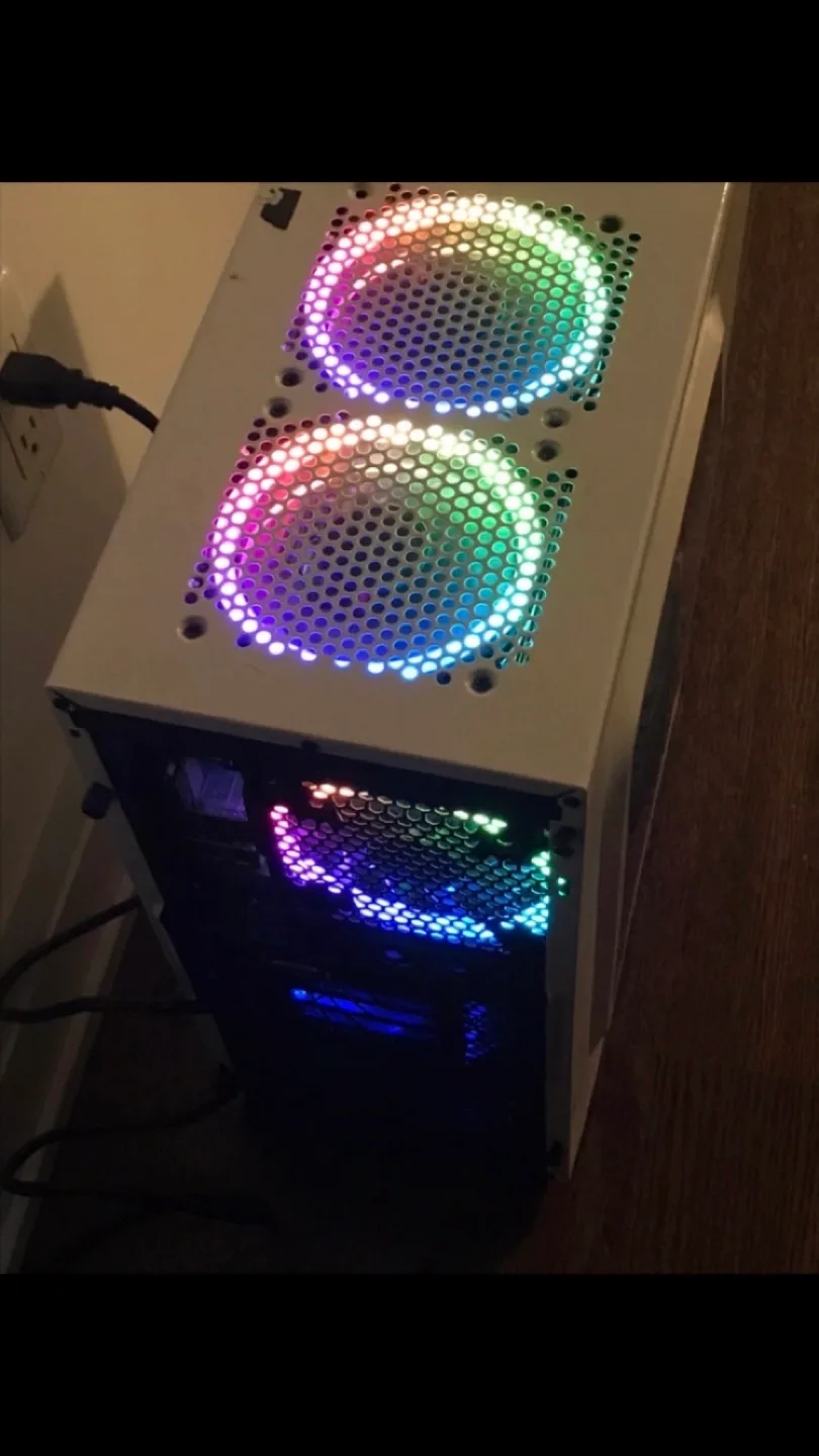 Custom AMD Ryzen 9 3900X Gaming PC thumbnail