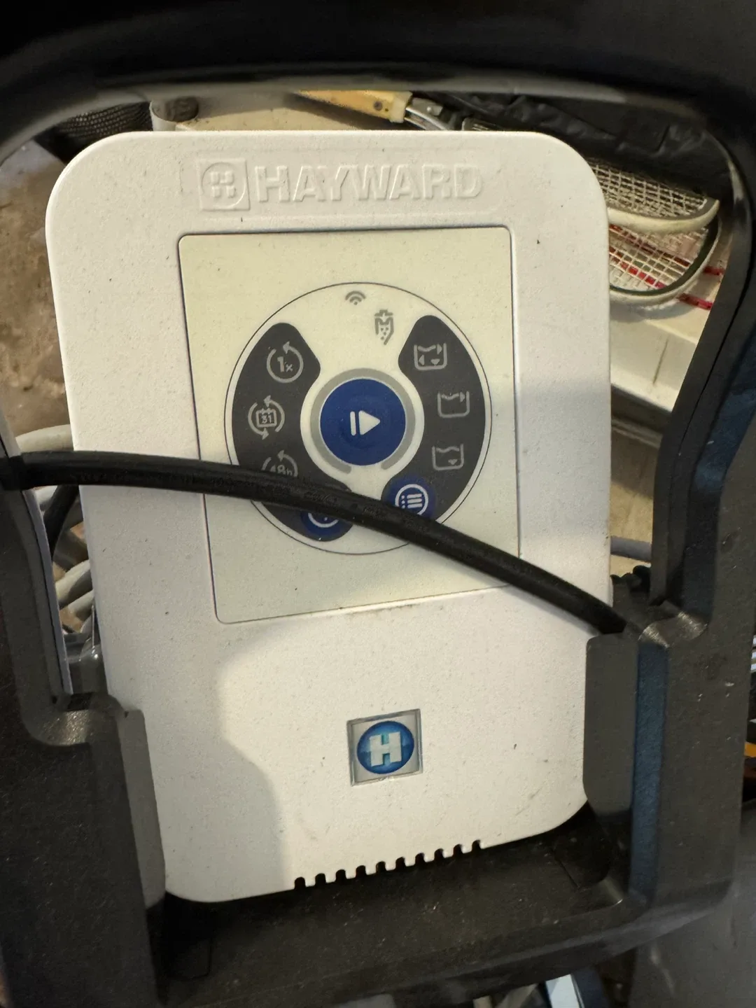 Hayward Pool robot image indicator(2)