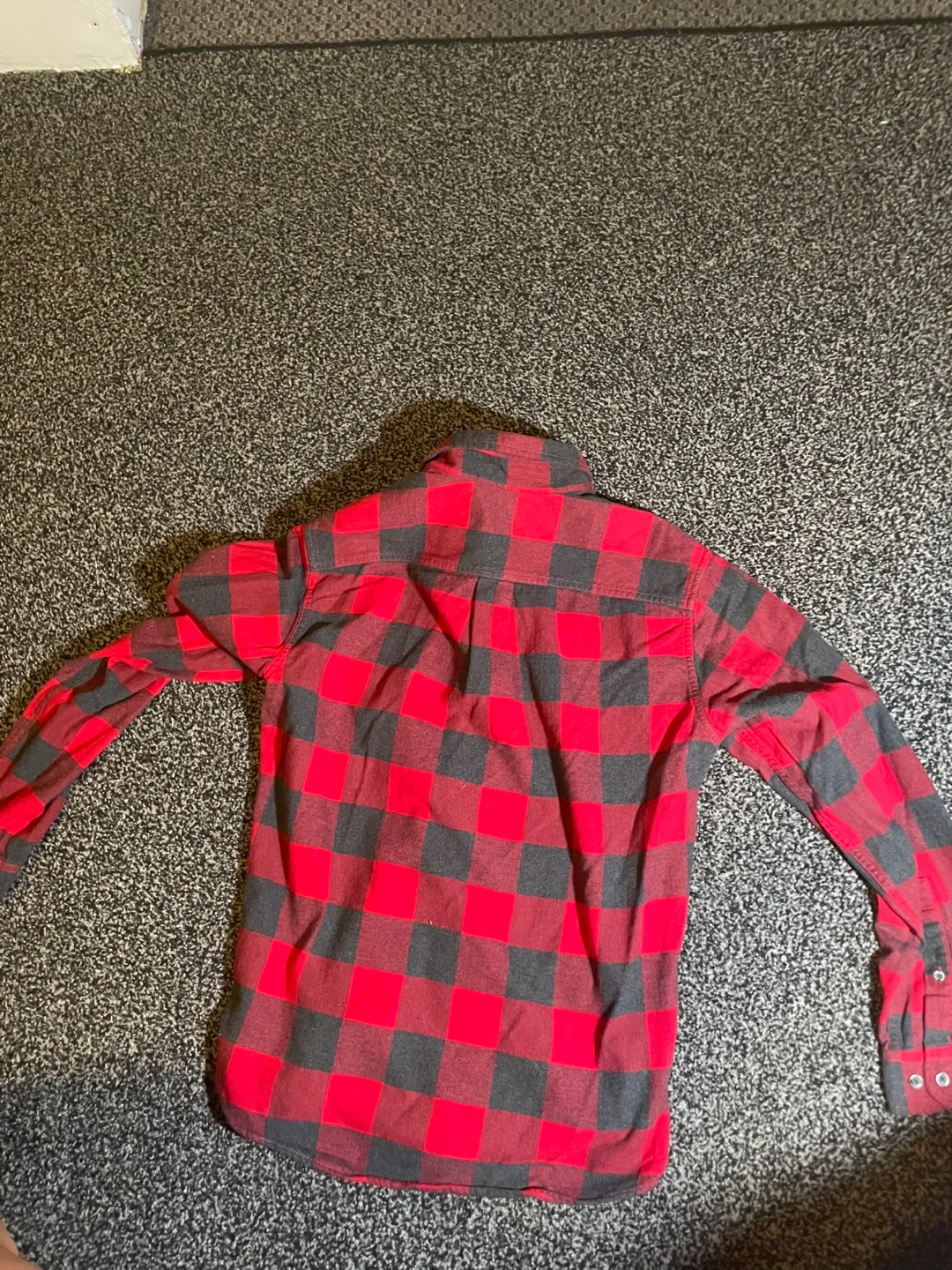 Eddie Bauer Red & Black Flannel - Size S image indicator(6)