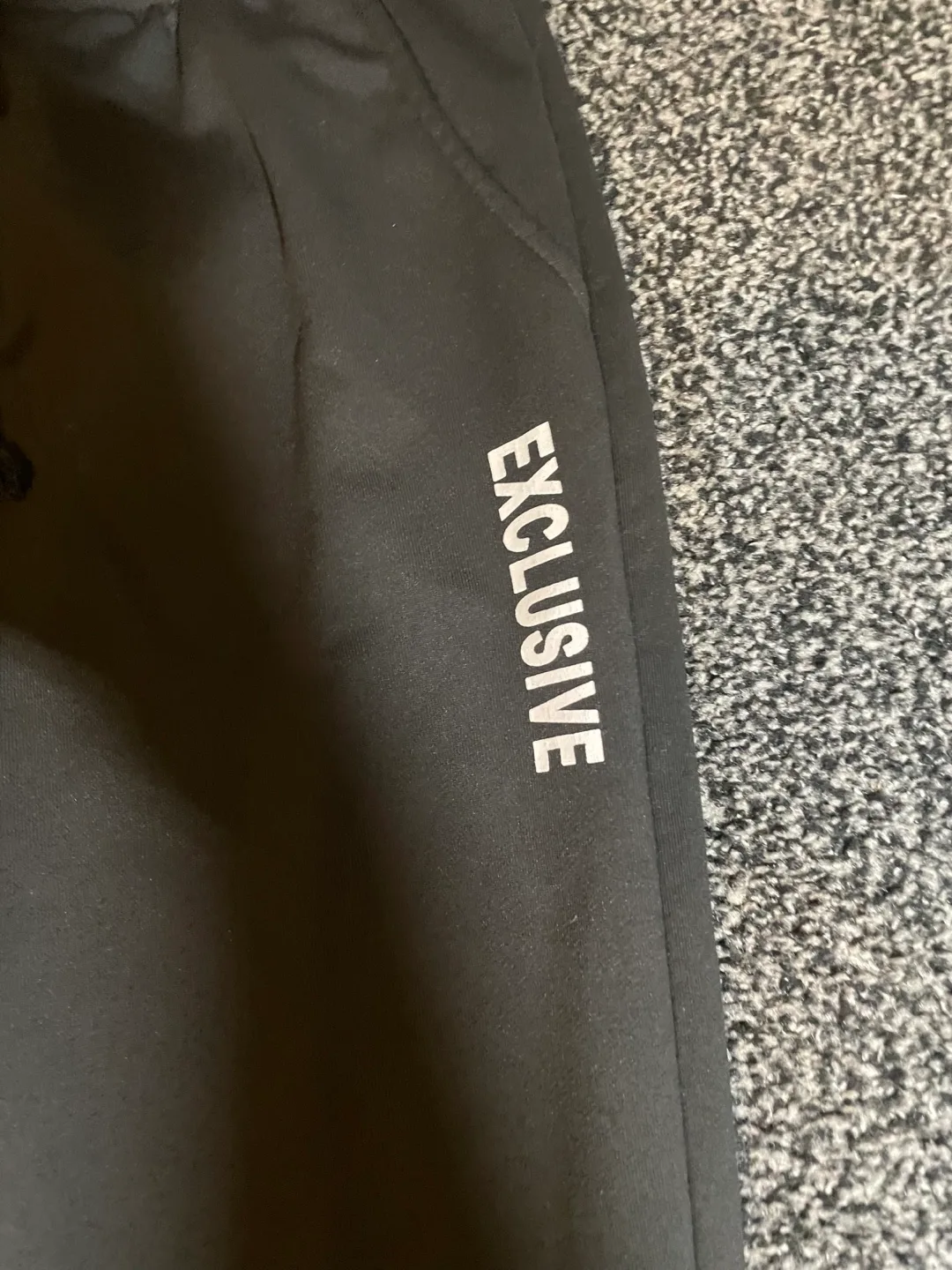 Exclusive Black Joggers - Size M image indicator(2)