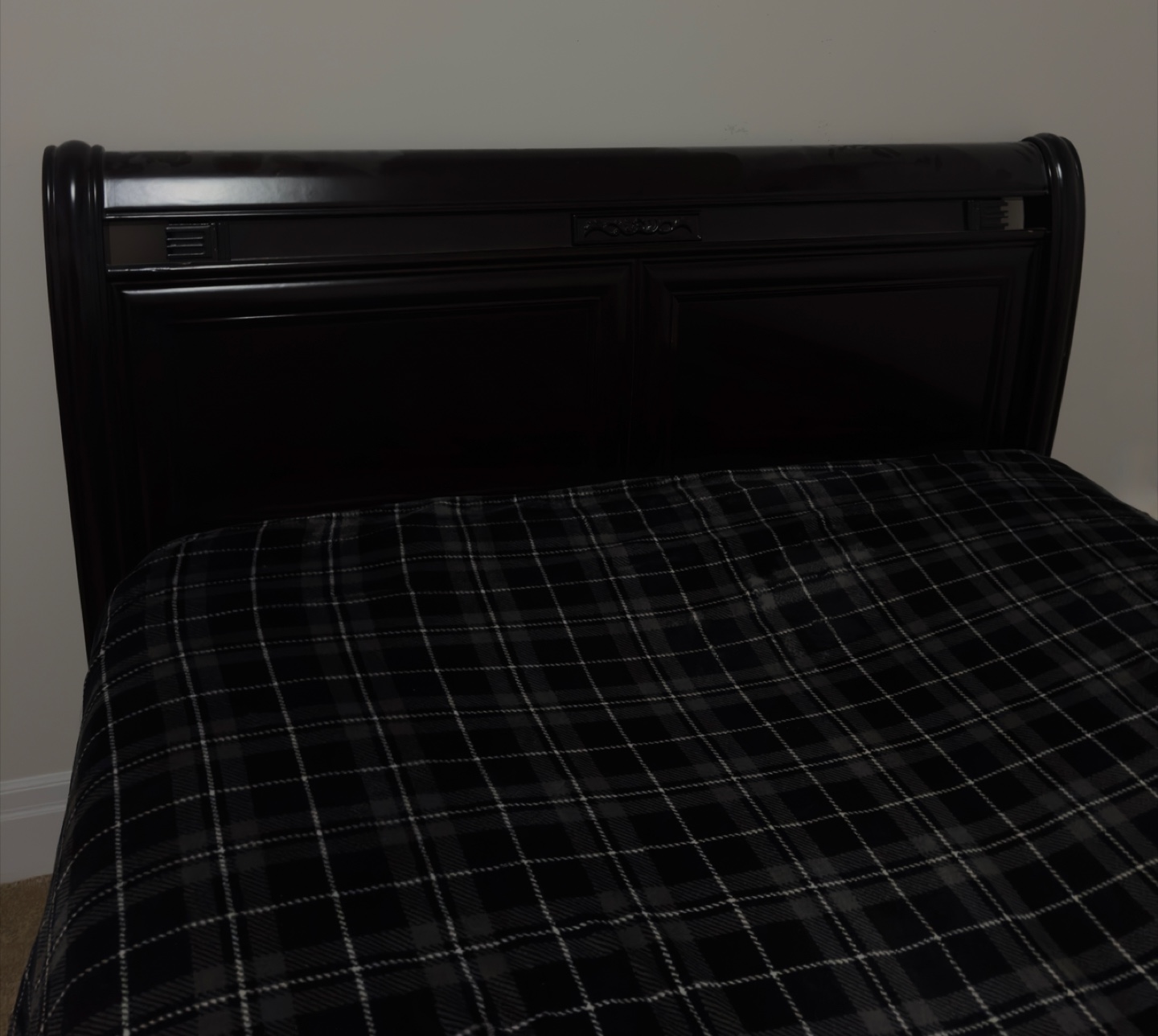 Queen Size Bed Frame & Headboard - photo 2