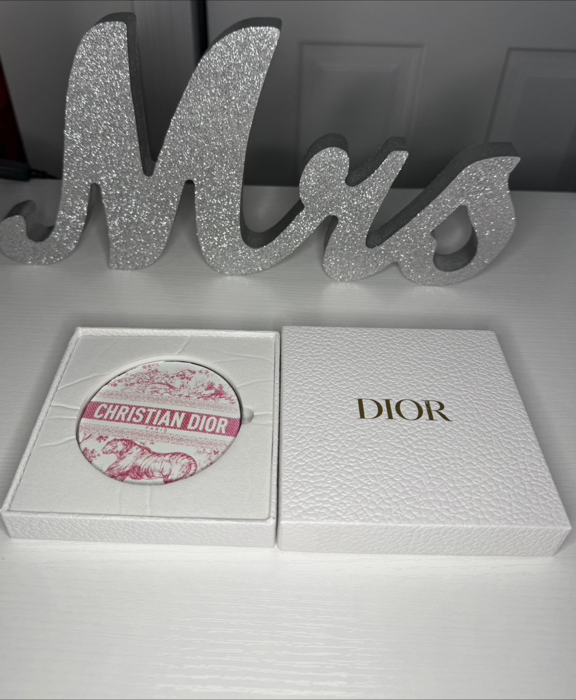 Gift with purchase Dior pink compact mirror