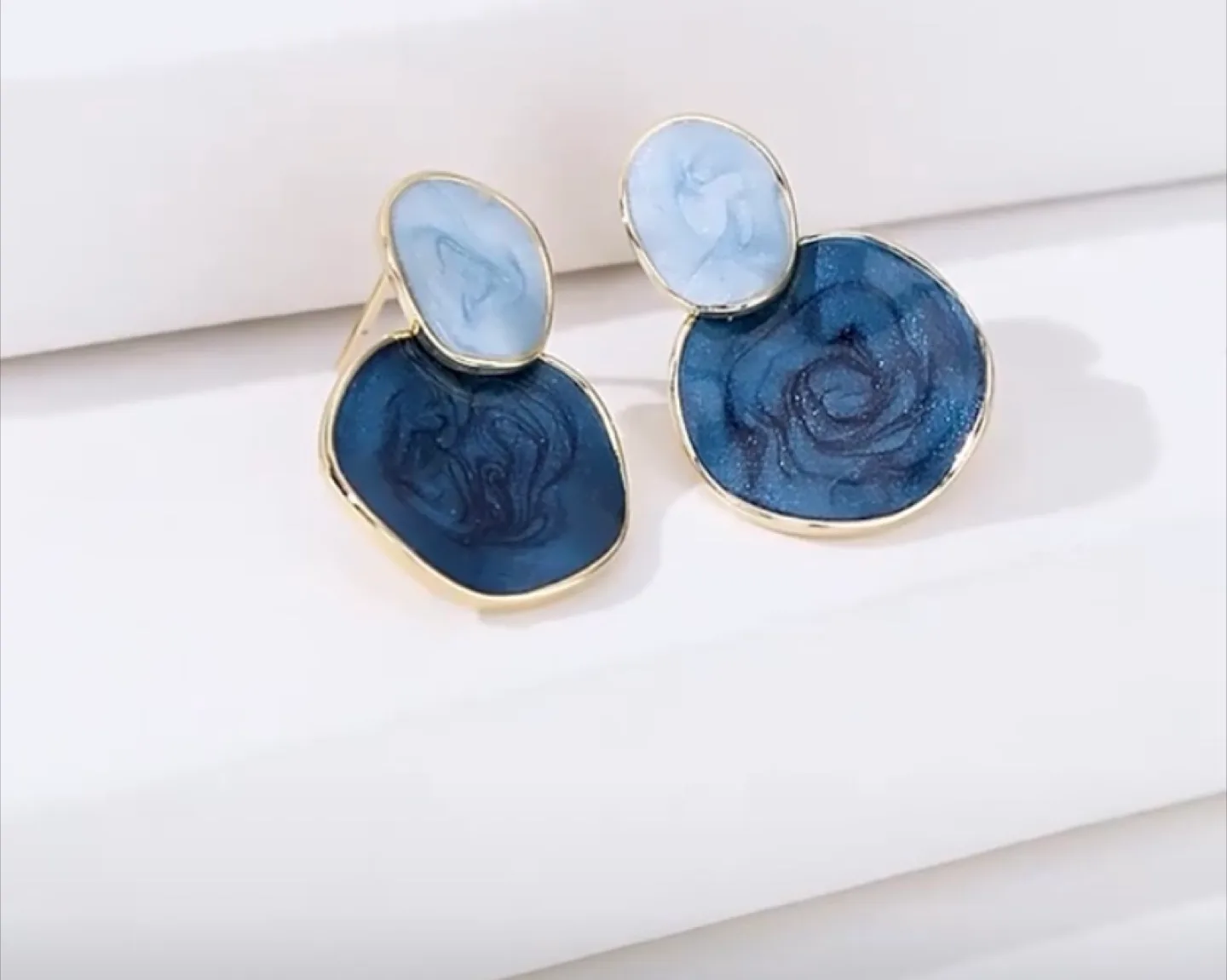 Blue Round Dangle Earrings thumbnail