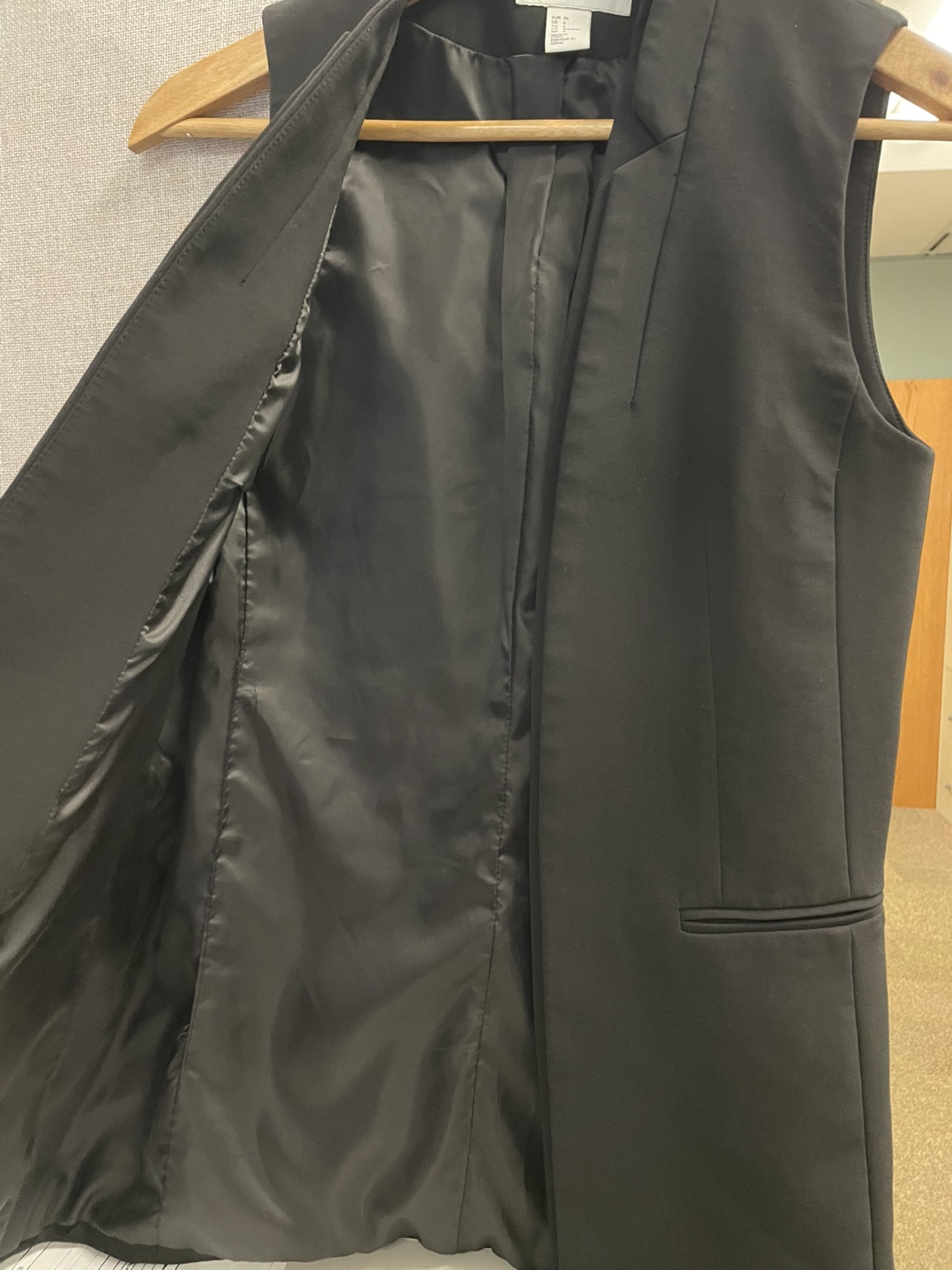 H&M Black Sleeveless Blazer Vest - Size 6 - photo 2