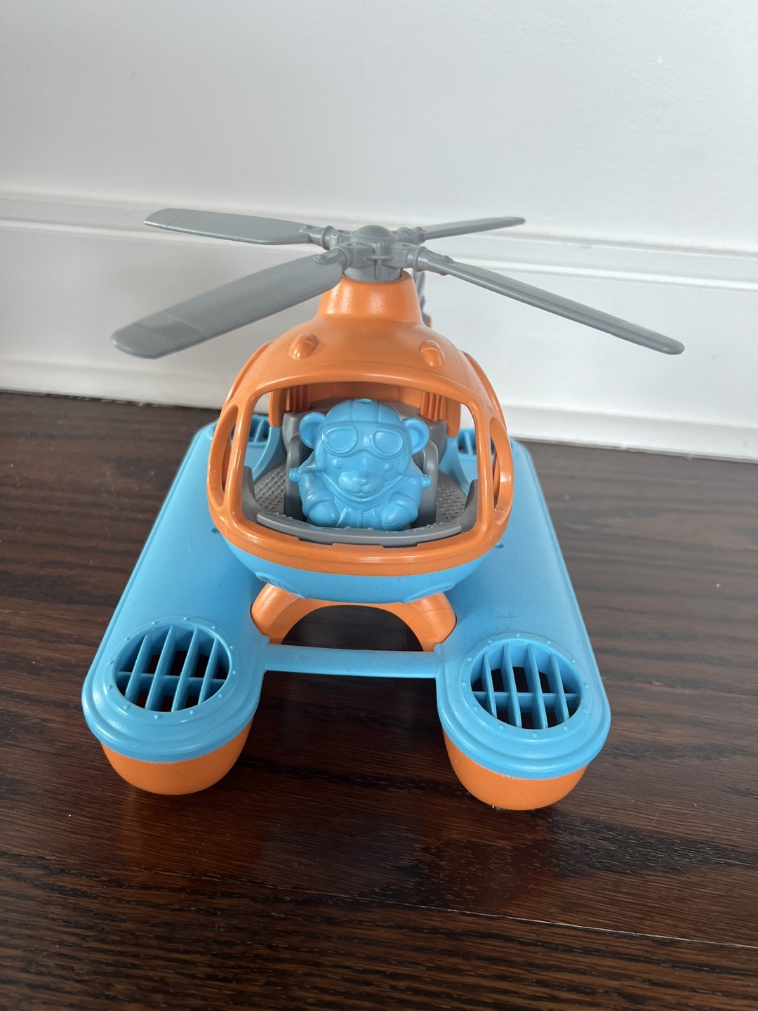 Green Toys Rescue Helicopter with Pilot - photo 2