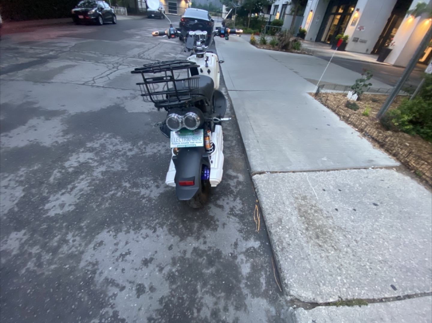 DAYMAK Eagle deluxe,  Electric Bike Scooter - photo 2