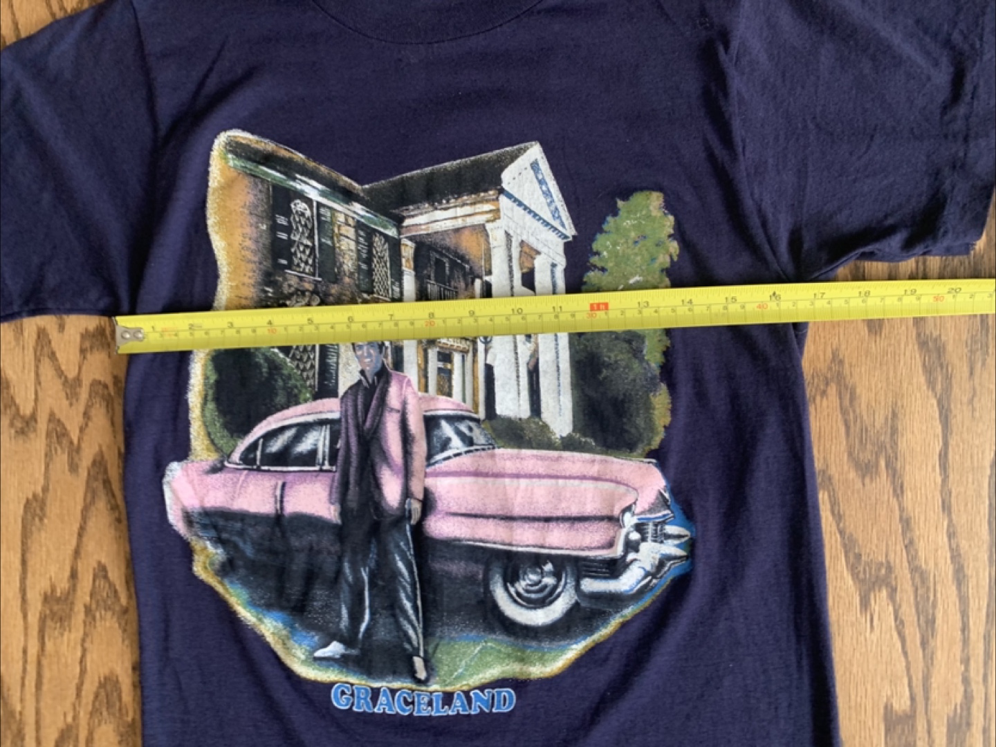 Sherry Graceland T-Shirt - Size Medium - photo 5