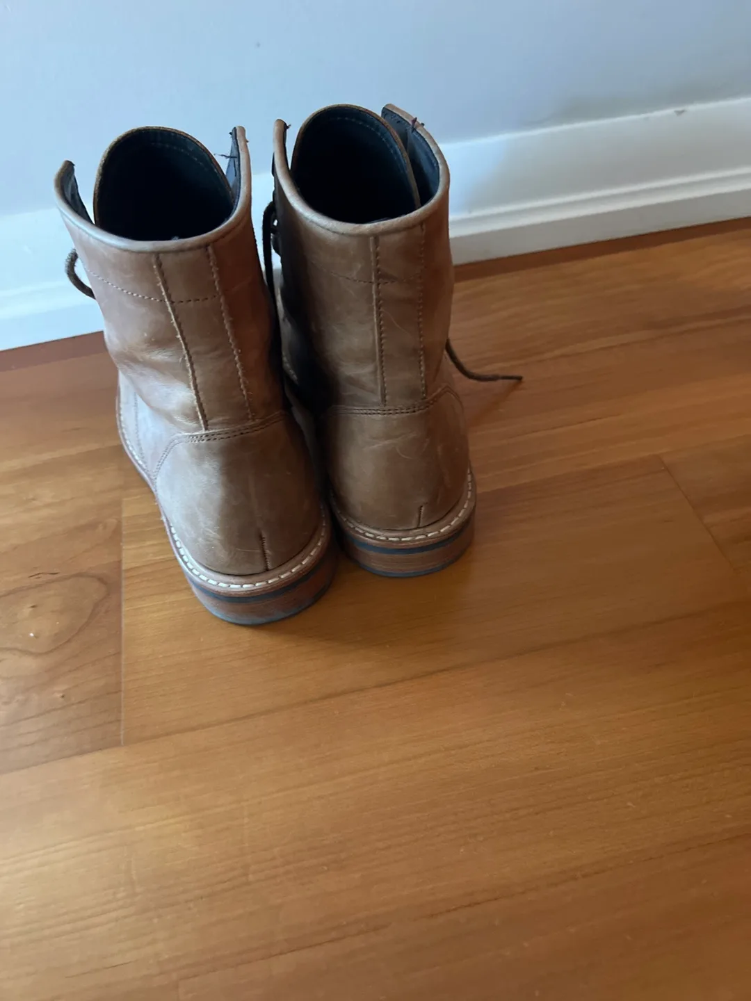 Nisolo Amalia Tan Leather Ankle Boots- size 6 image indicator(3)