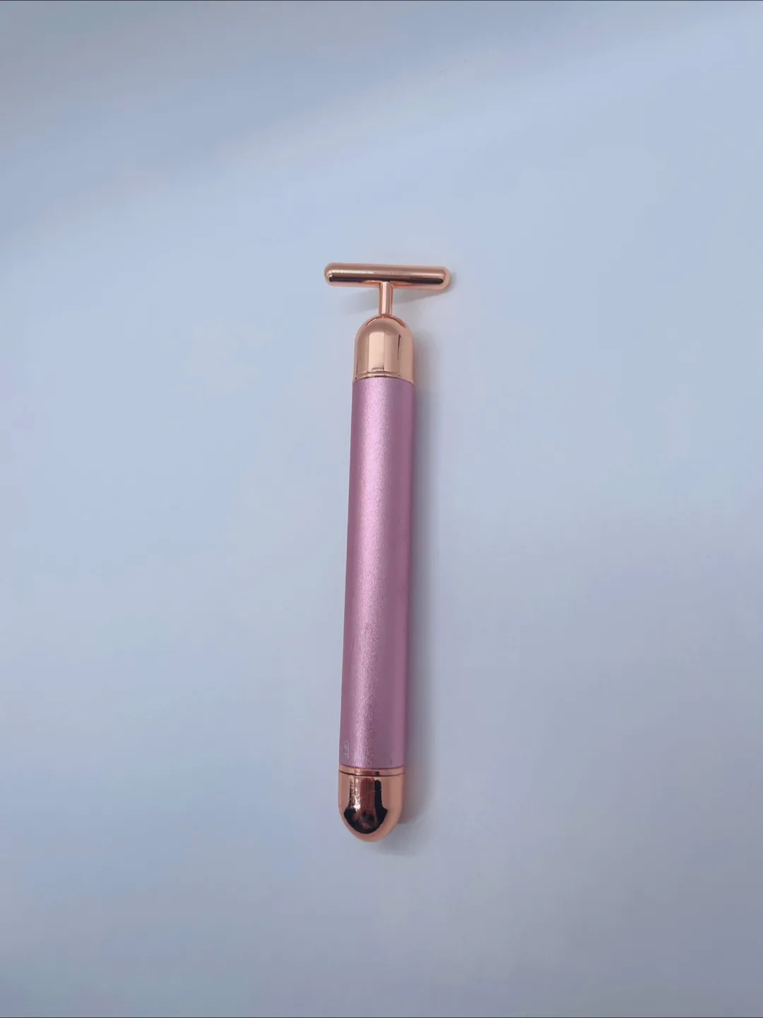Rose Quartz Facial Roller Set image indicator(3)