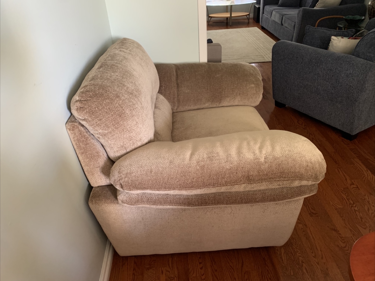 1 seater sofa - Comfortable Beige Armchair - photo 3