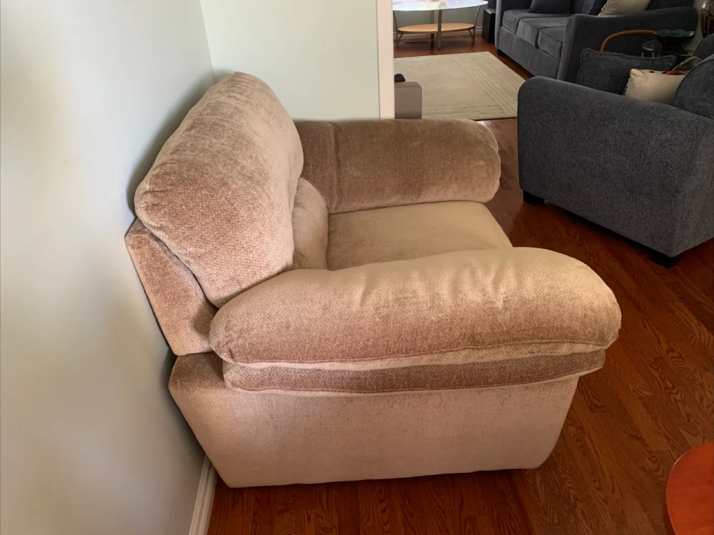 1 seater sofa - Comfortable Beige Armchair image indicator(3)