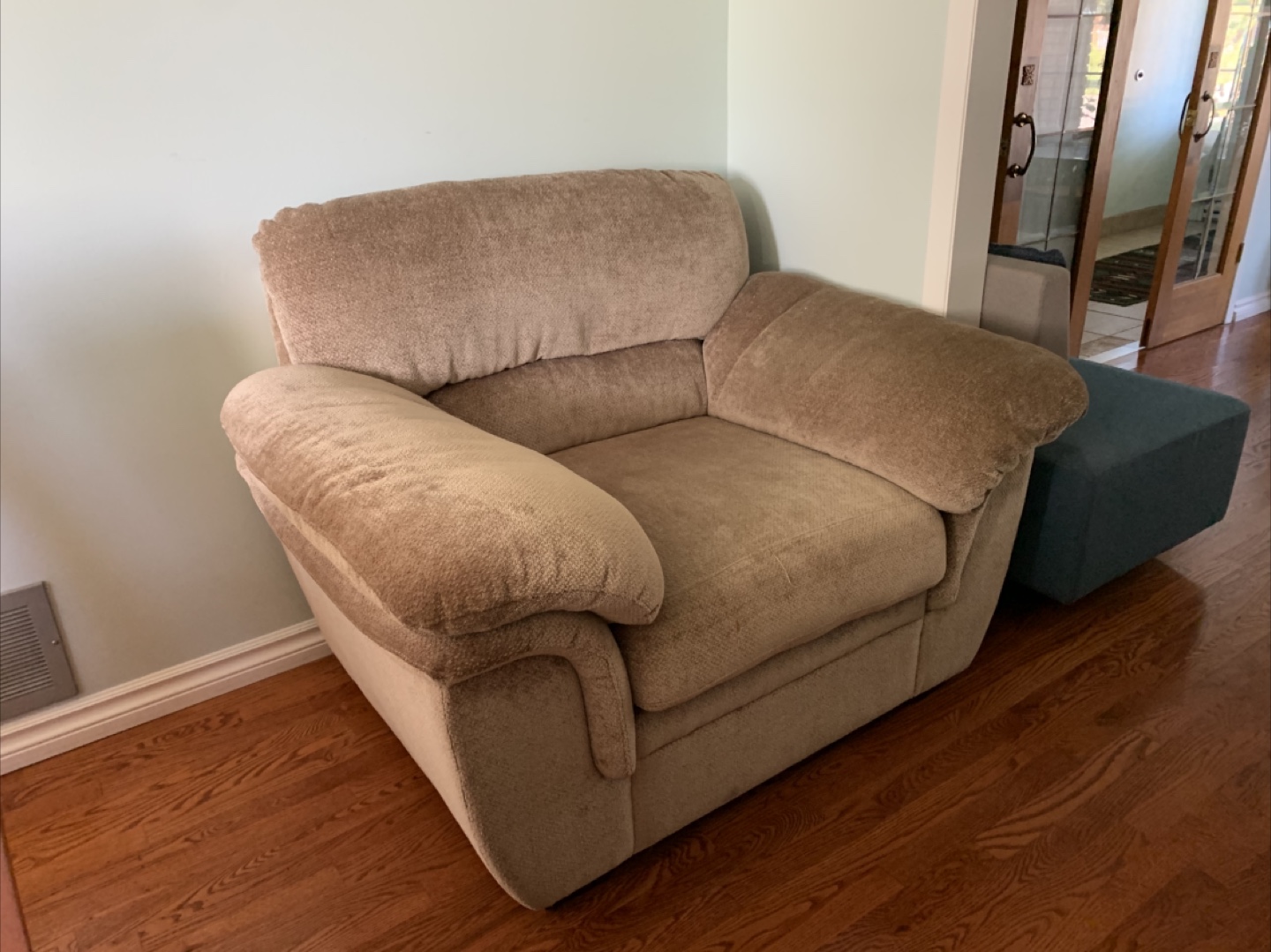 1 seater sofa - Comfortable Beige Armchair