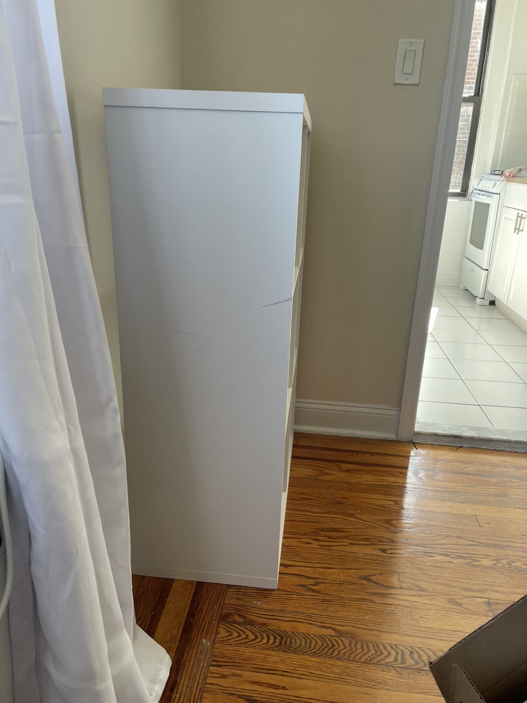 White Shelf Unit - photo 2