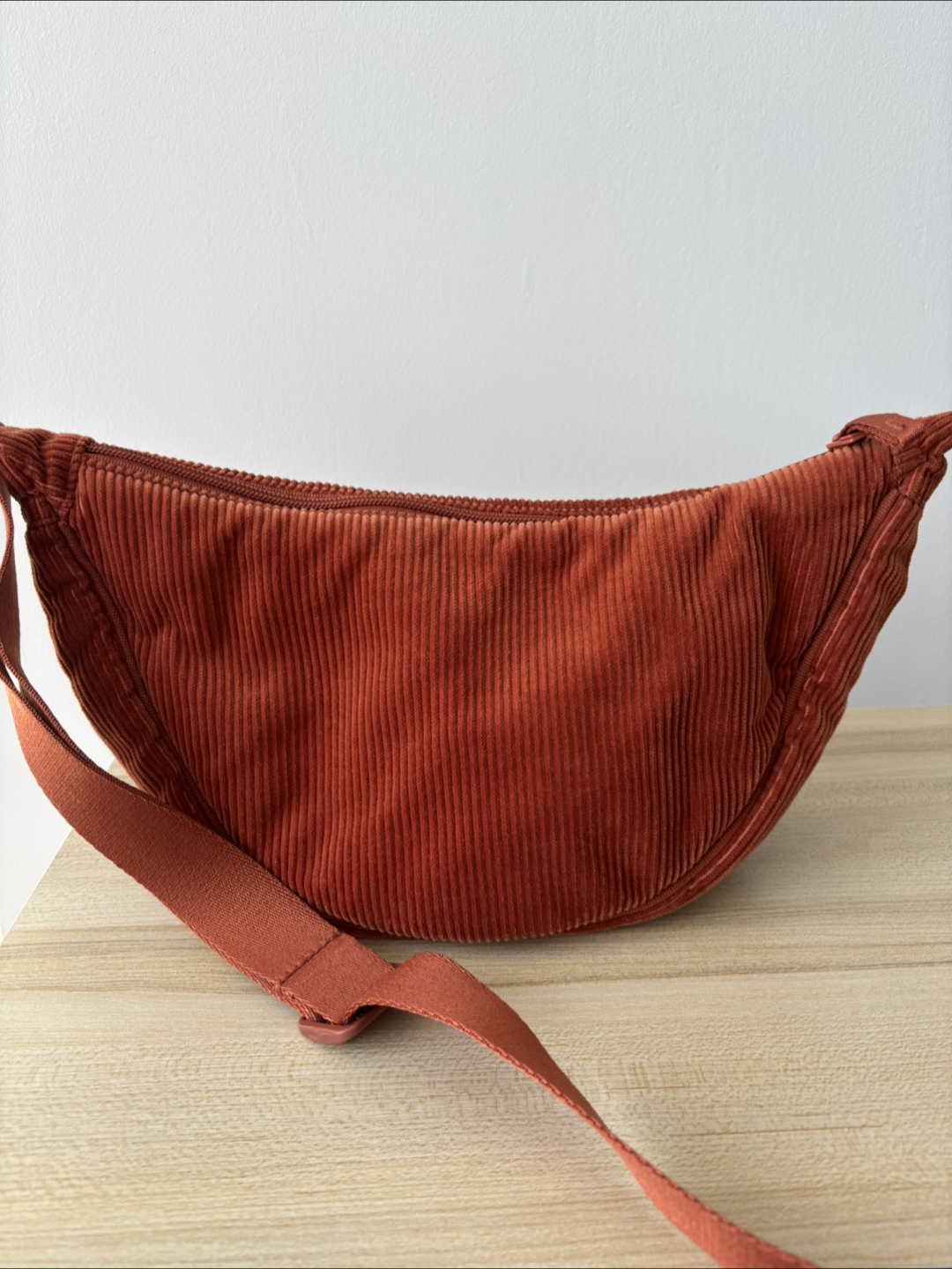 Uniqlo Round Mini Shoulder Bag - Orange