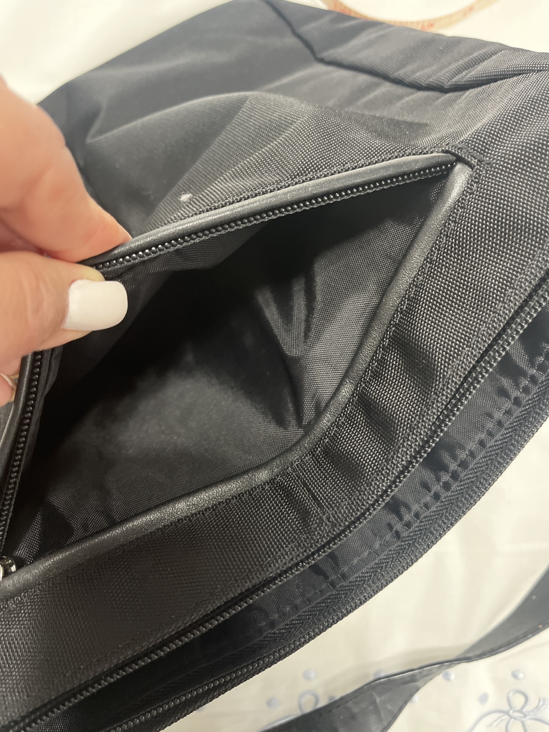 United Black Shoulder Bag - photo 5
