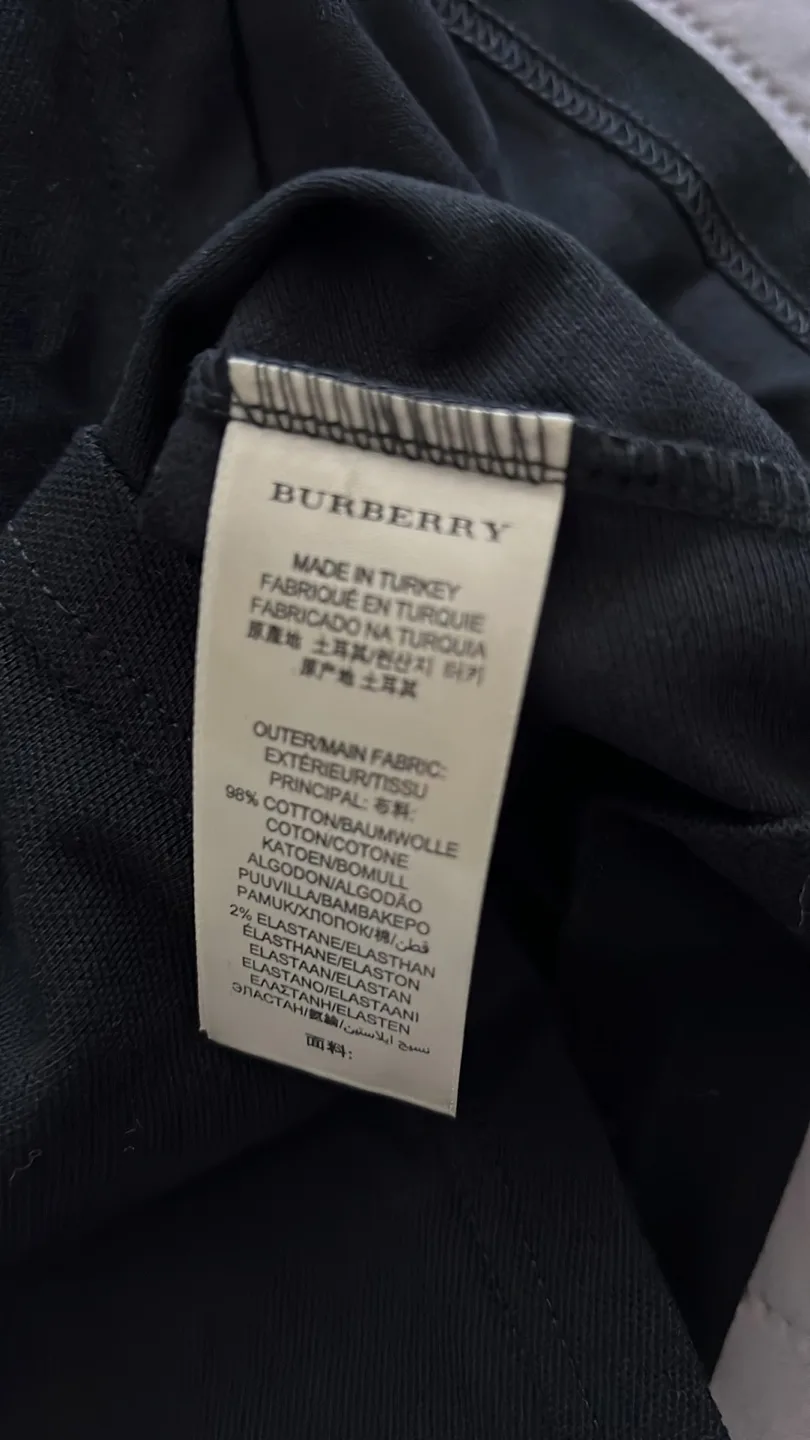 Burberry Black Polo Shirt - Size XS image indicator(5)