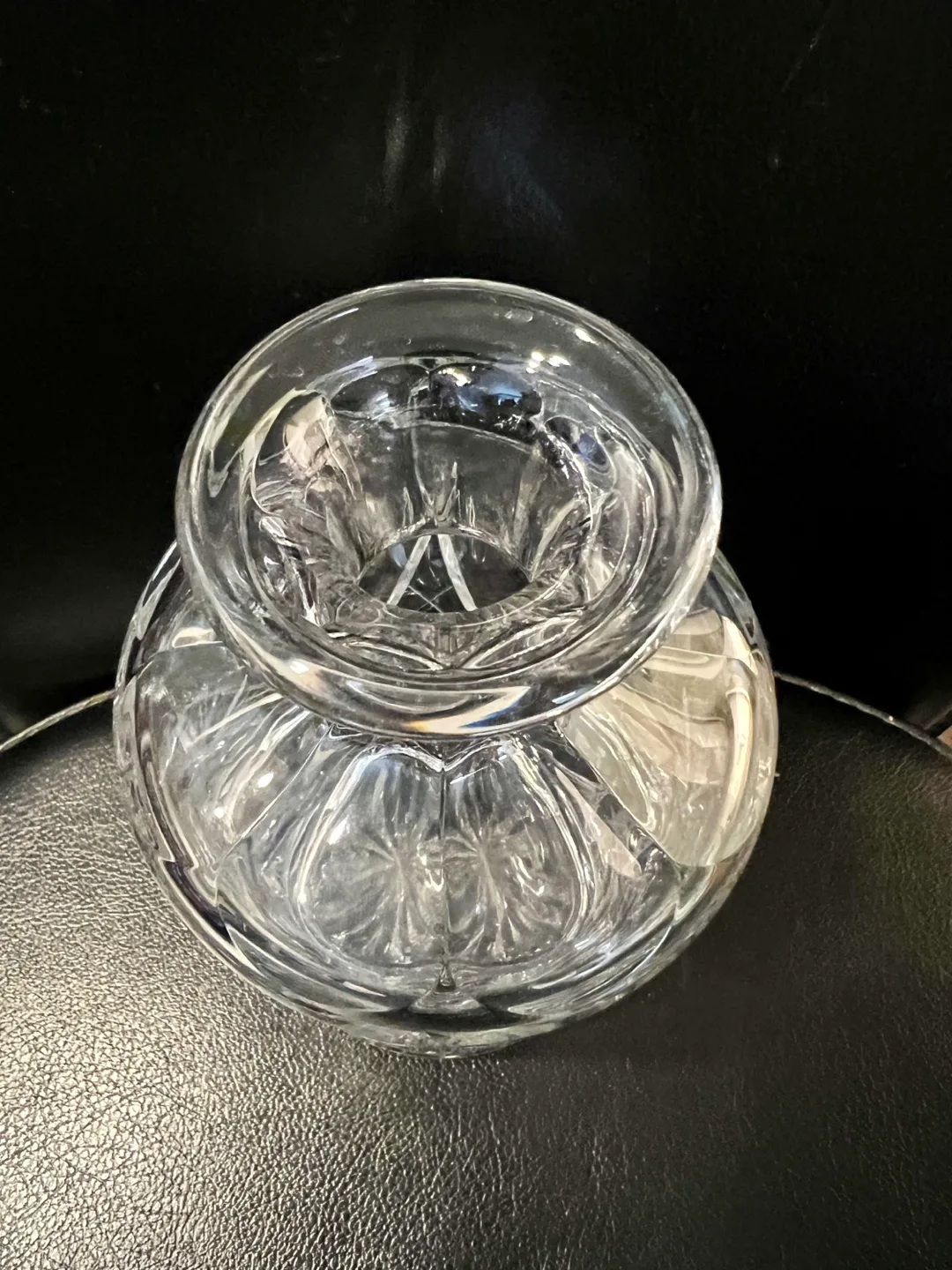 Vintage Hand Cut pinwheel Crystal Decanter image indicator(5)