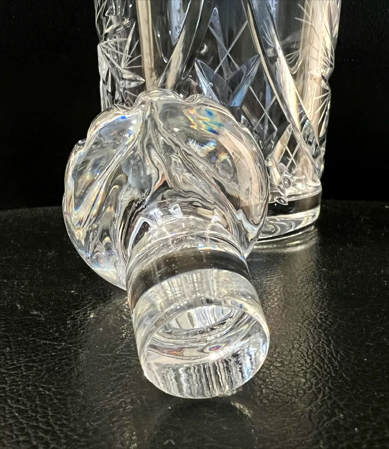 Vintage Hand Cut pinwheel Crystal Decanter image indicator(4)