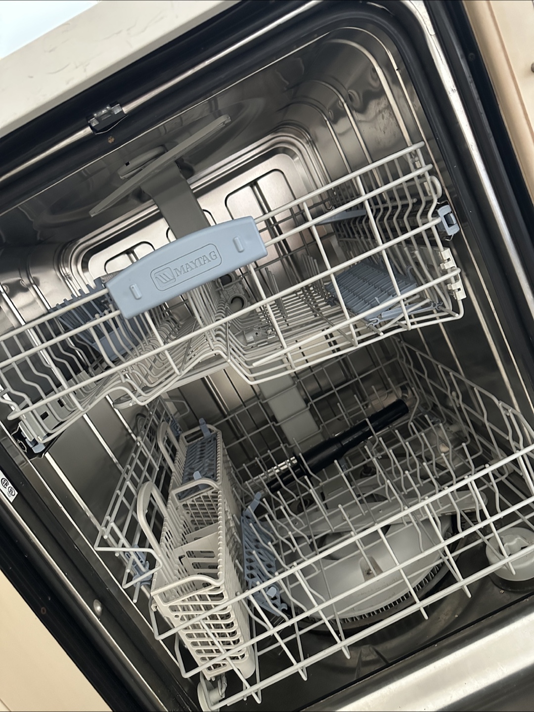 Maytag Dishwasher - Stainless Steel - photo 4