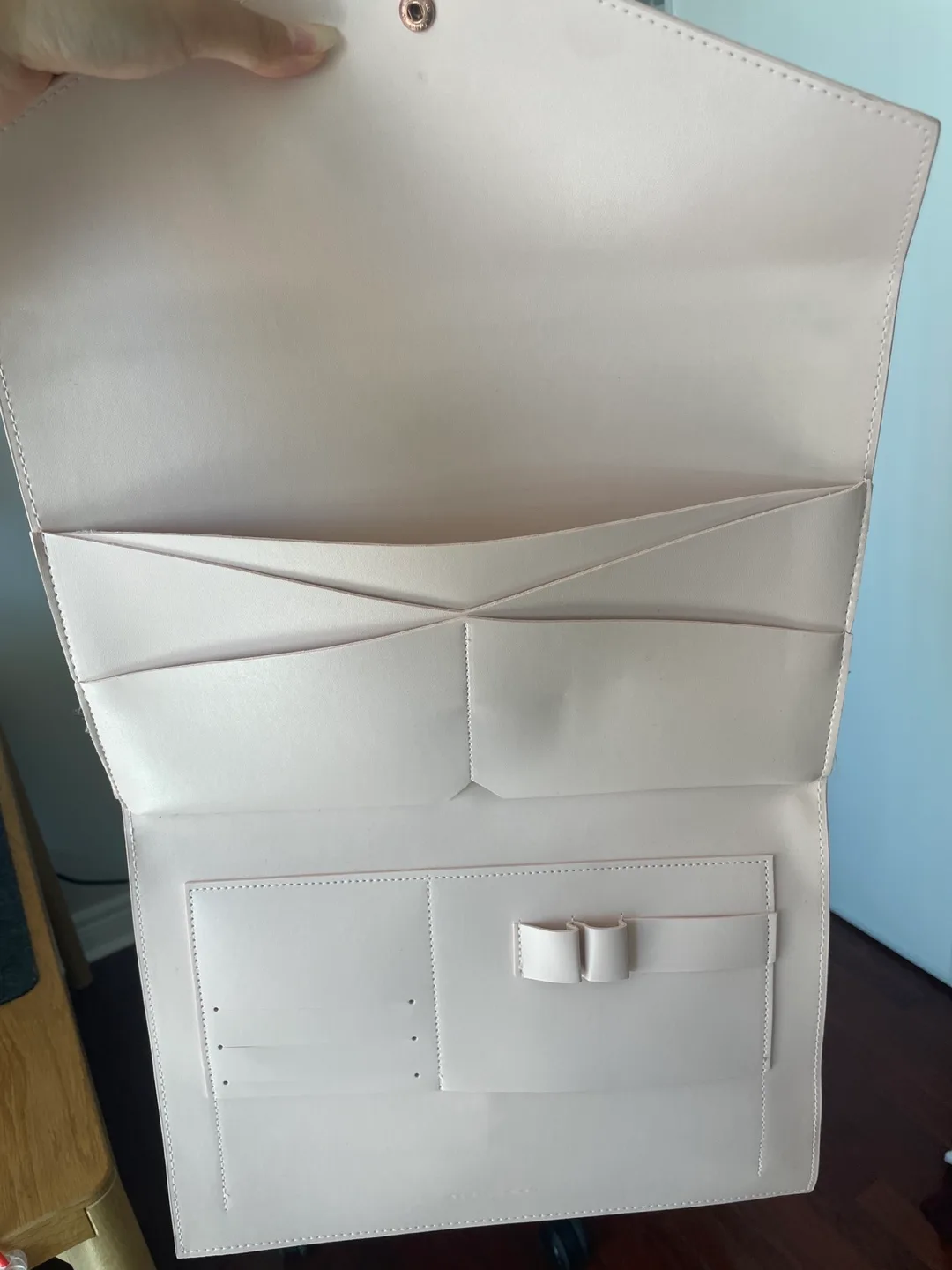 Pink iPad/13” laptop sleeve image indicator(2)