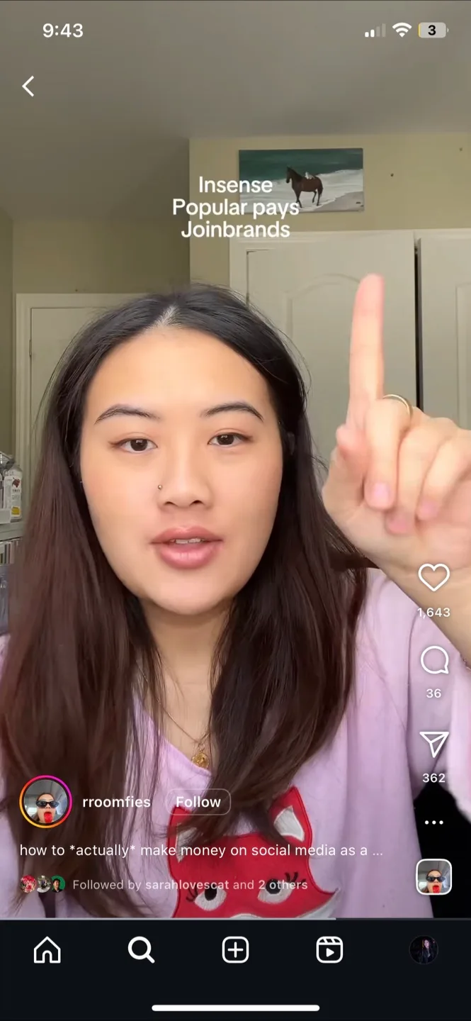 Pink iPad/13” laptop sleeve image indicator(3)