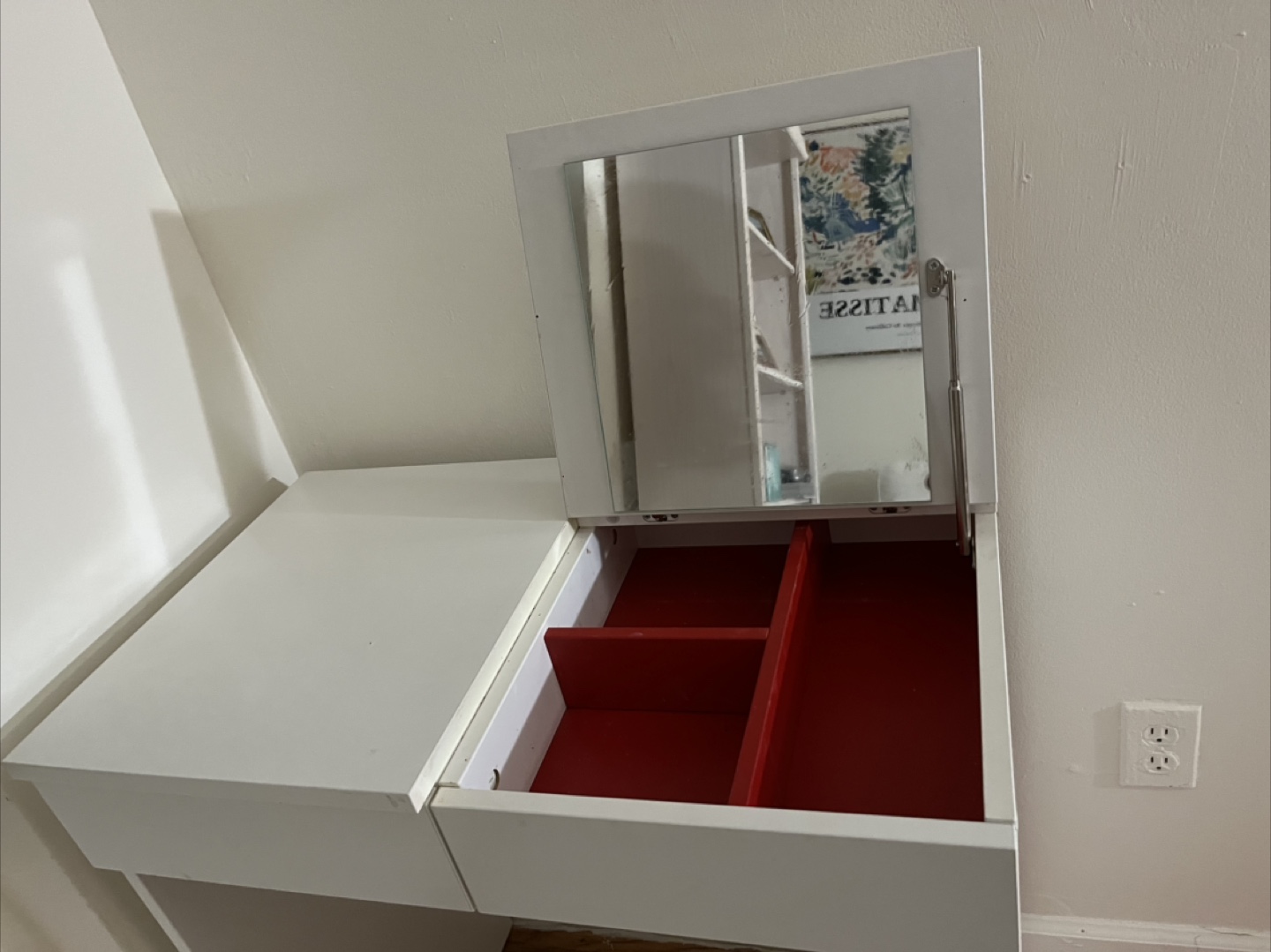 White Vanity Desk with Mirror - photo 2